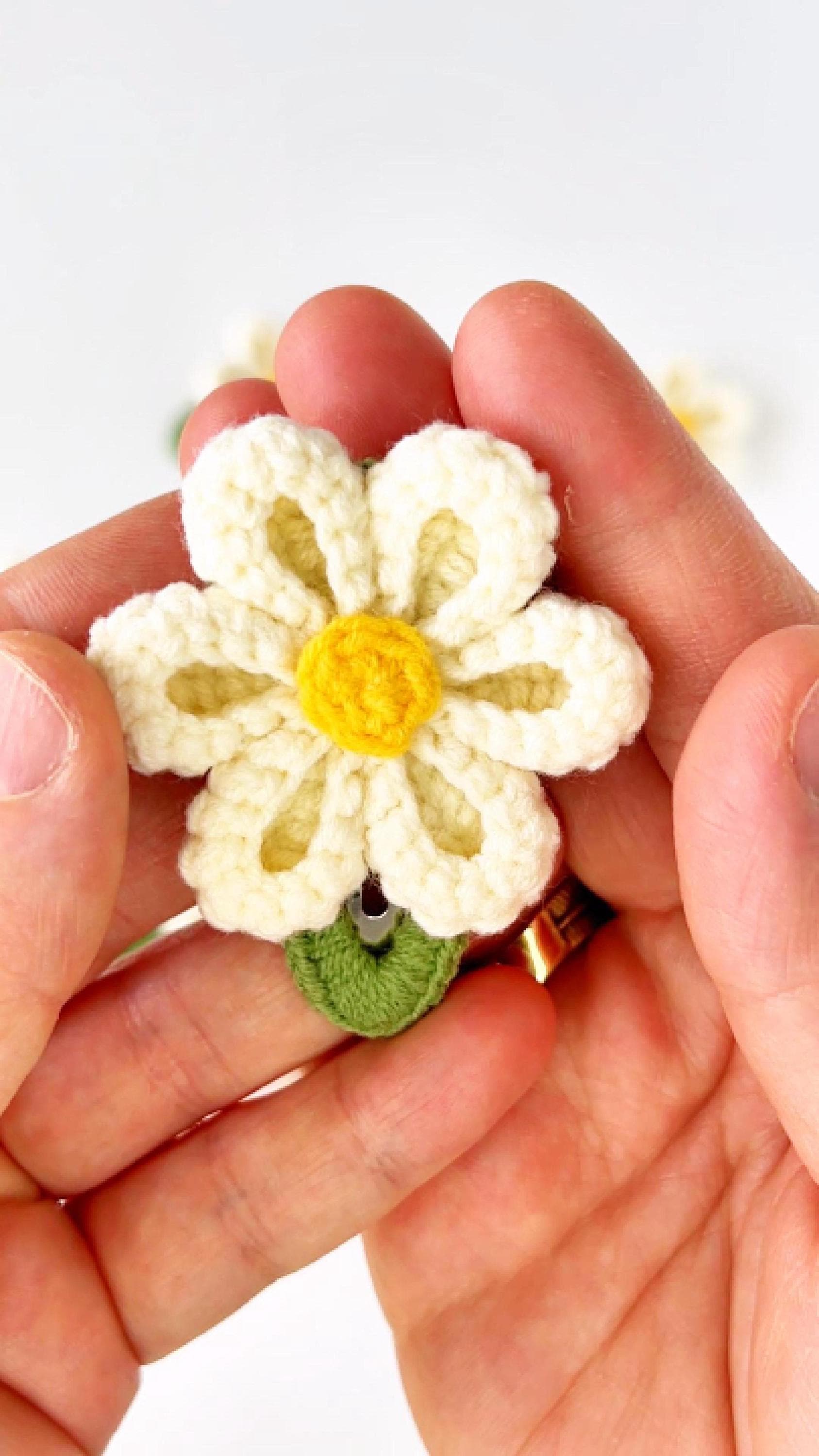 Daisy Hair Clips