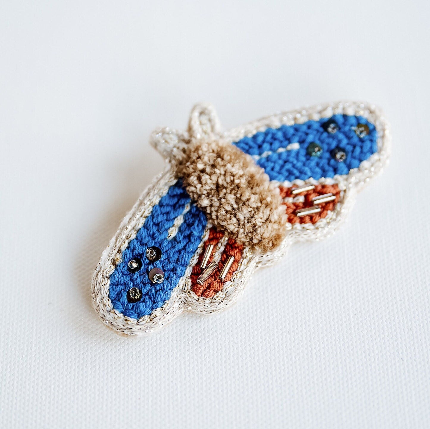 Moth Pin Moth Brooch Pin Hawkmoth Pin Insect Pin Insect Lover Pin Bug Pin Nature Lover Brooch Pin Hawkmoth Brooch Pin Boho Nature Lover Gift - Hemsin Atelier