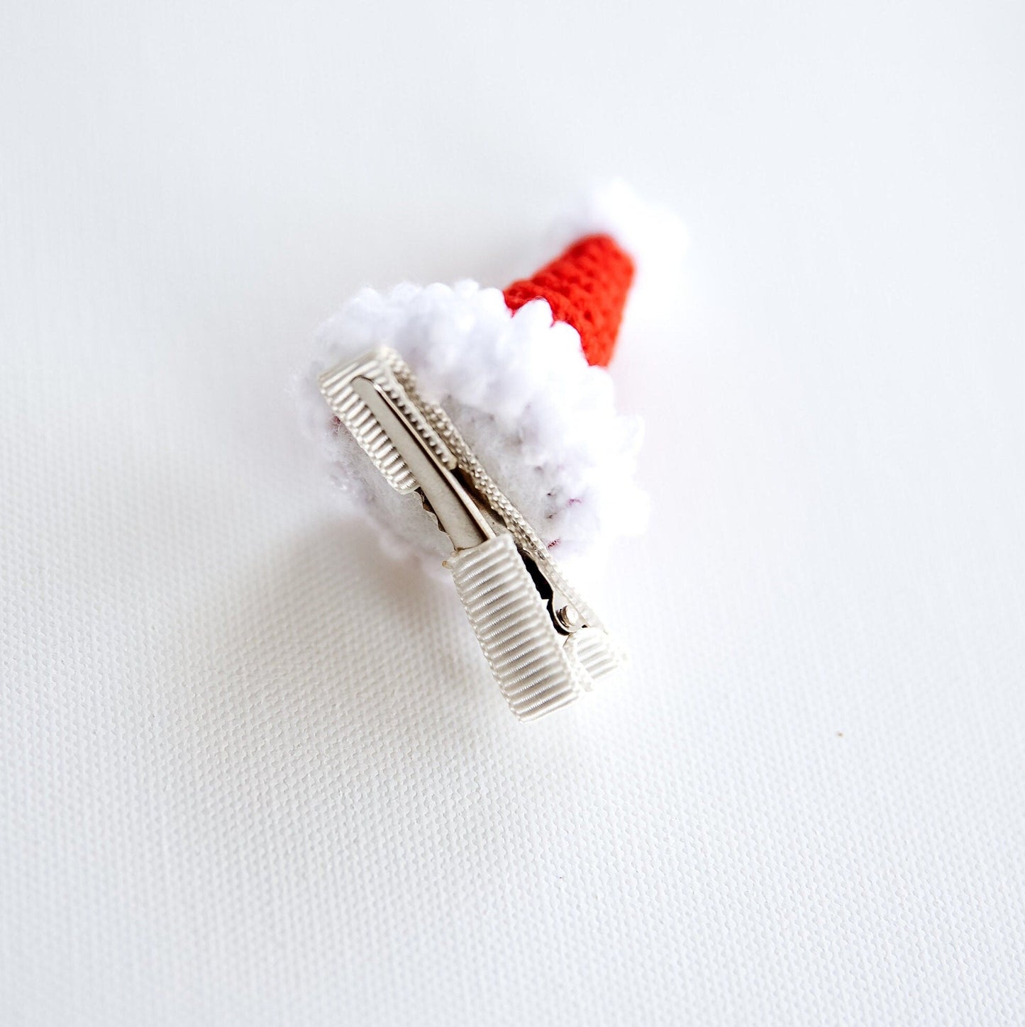 Santa Hat Hair Clip - Hemsin Atelier