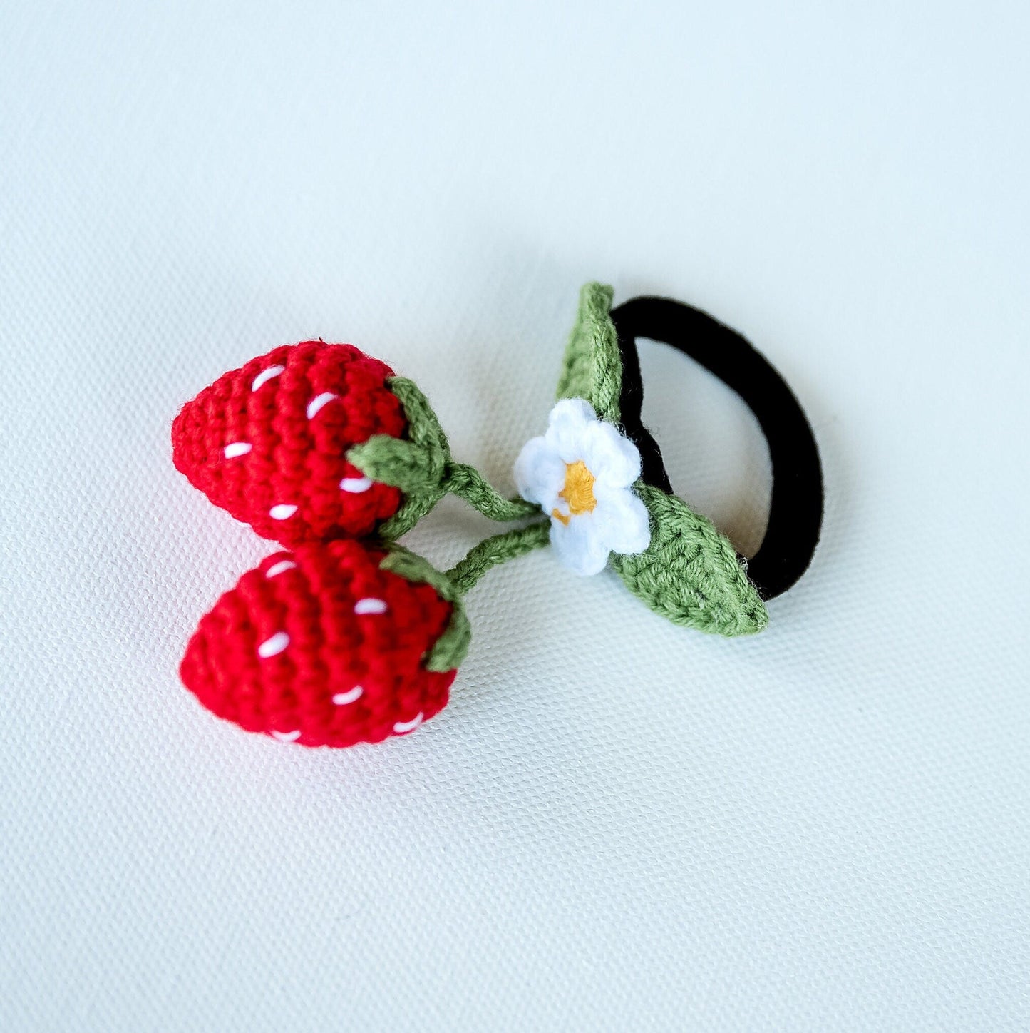 3D Strawberry Scrunchies - Hemsin Atelier