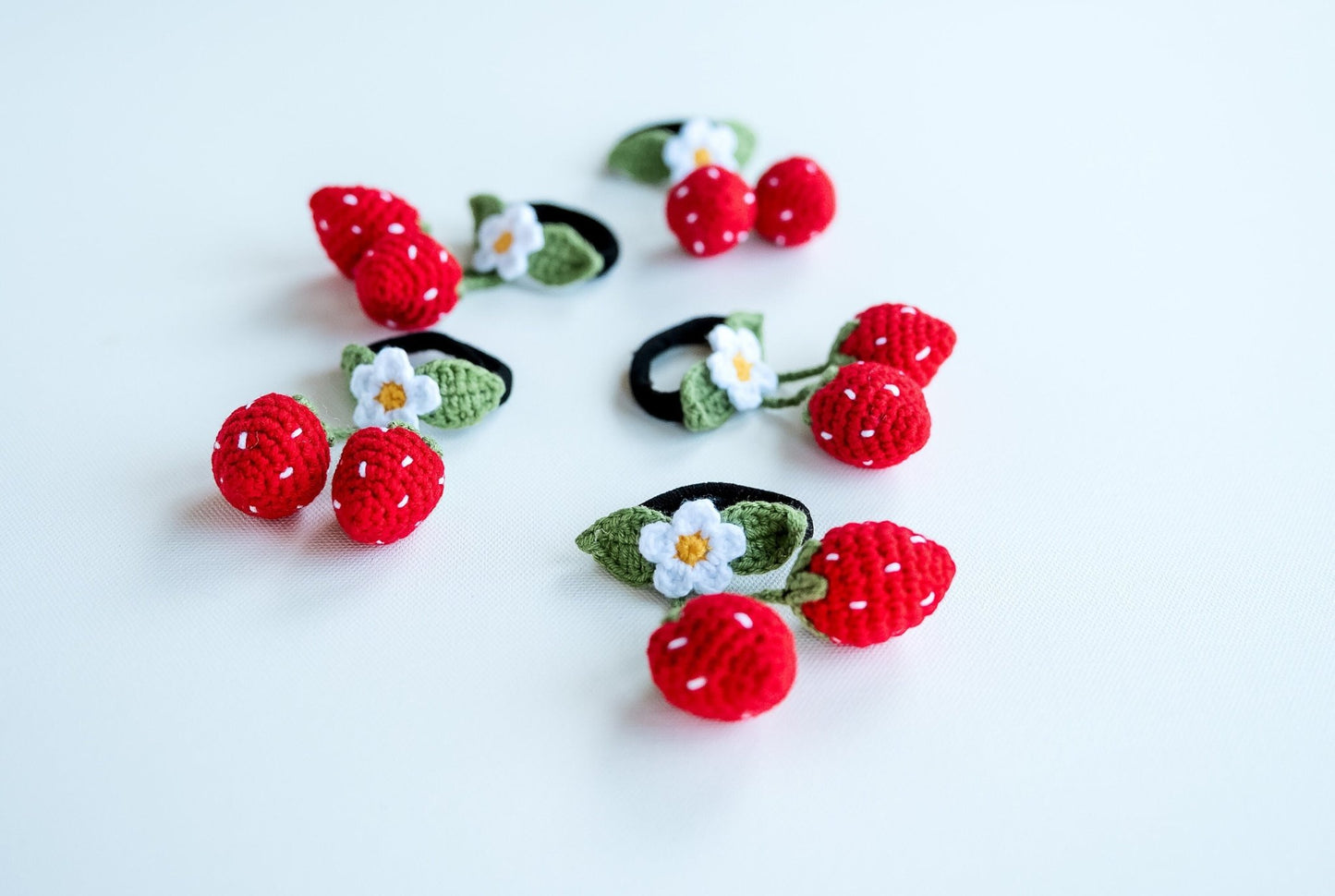 3D Strawberry Scrunchies - Hemsin Atelier