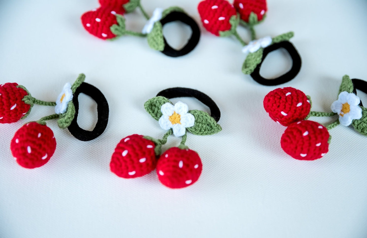 3D Strawberry Scrunchies - Hemsin Atelier