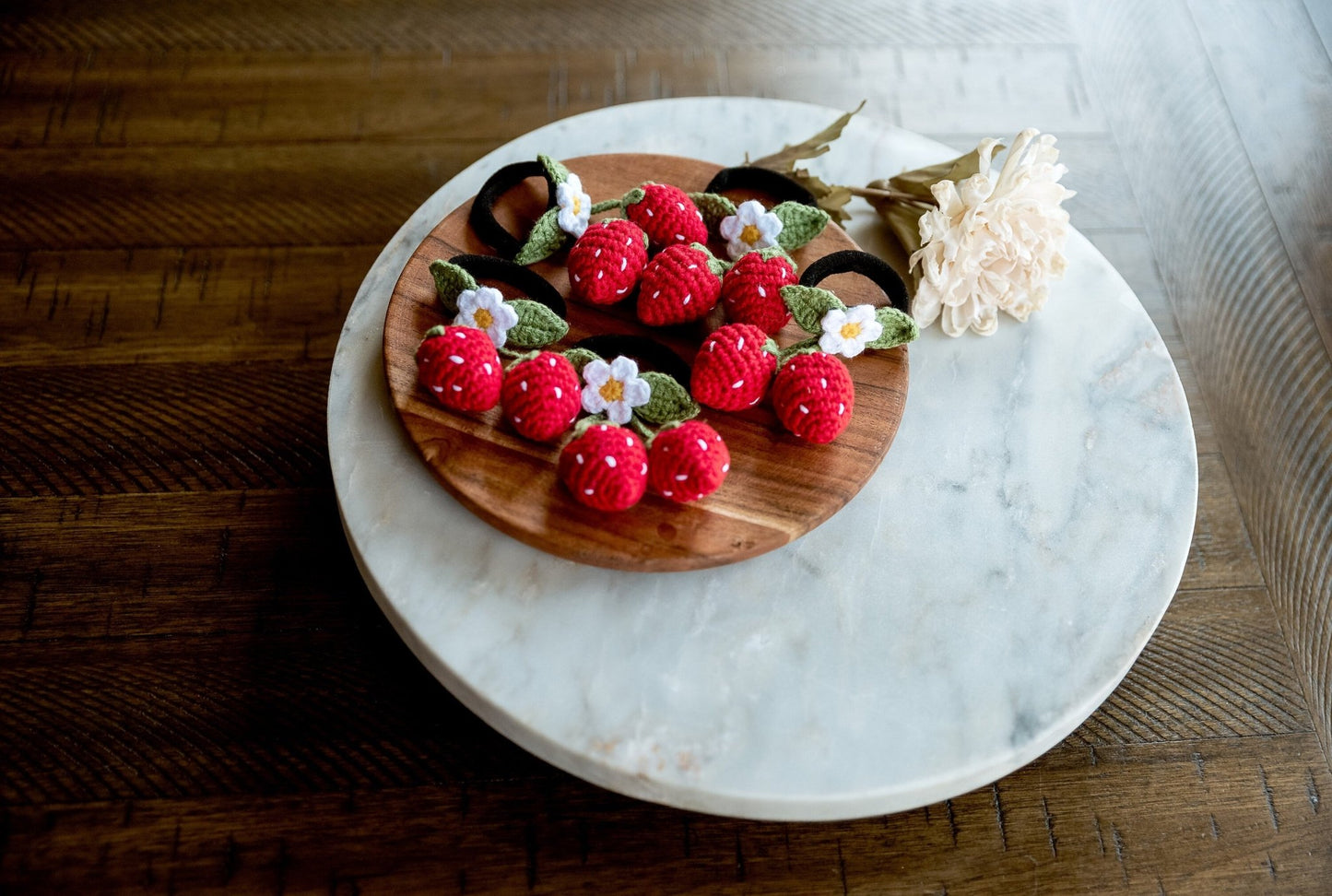 3D Strawberry Scrunchies - Hemsin Atelier