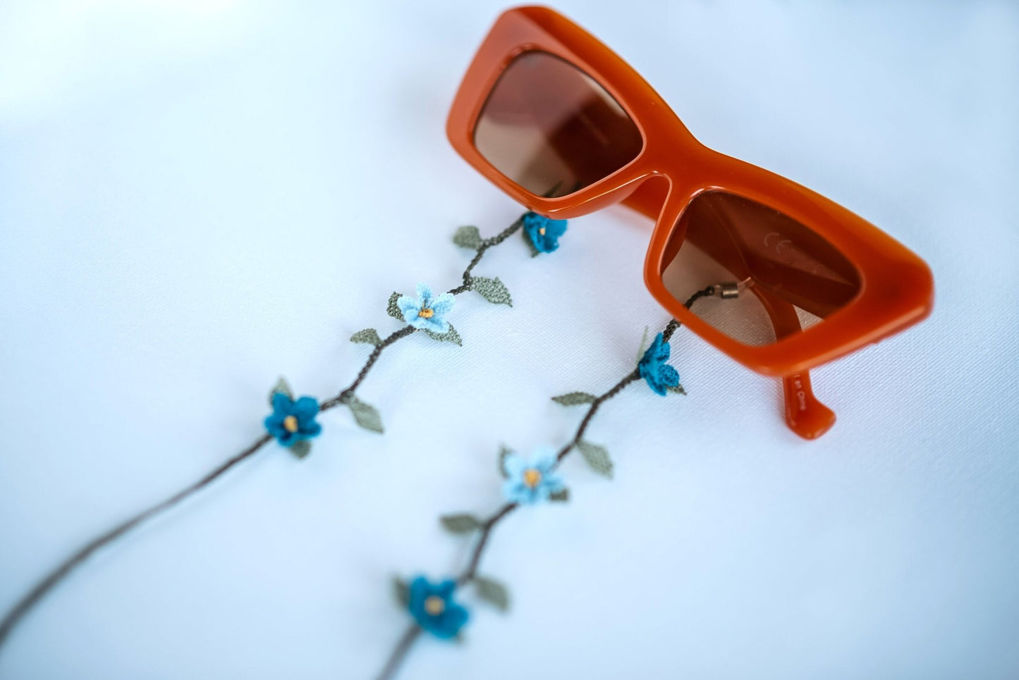 Blue Floral Eyeglass Chain - Hemsin Atelier