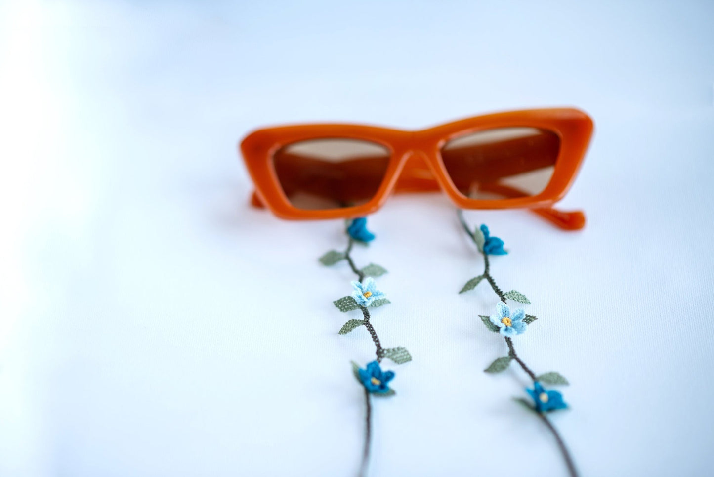 Blue Floral Eyeglass Chain - Hemsin Atelier