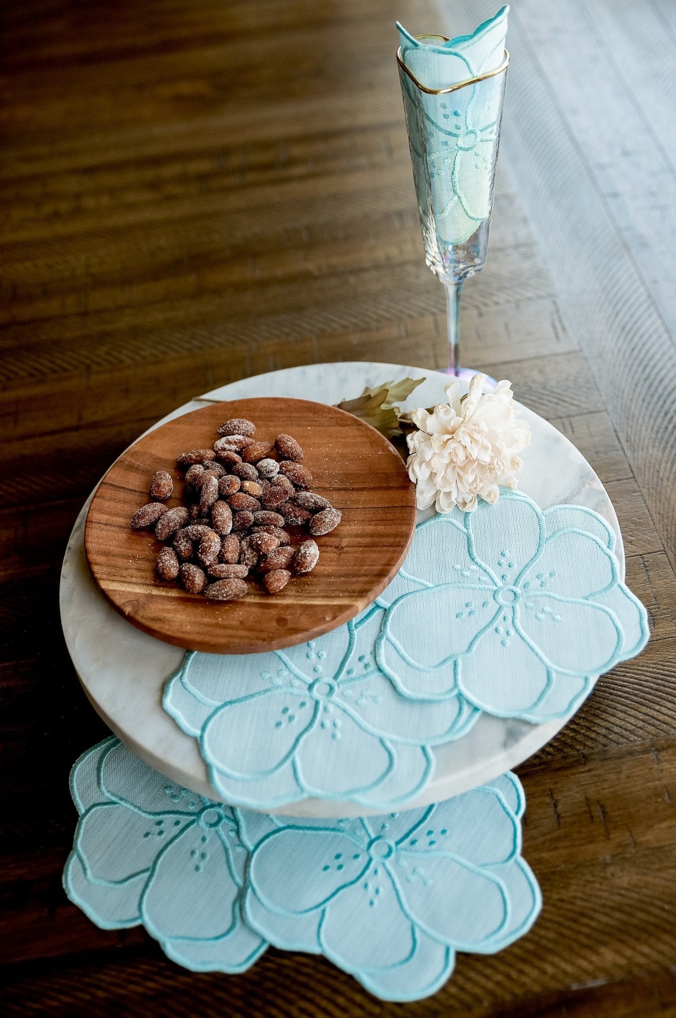 Blue Flower Embroidered Cocktail Napkins - Hemsin Atelier