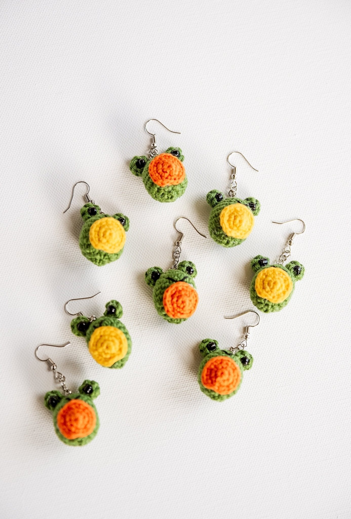 Frog Earrings Green Frog Earrings Crochet Earrings Crochet Frog Earrings Cute Frog Earrings Kawai Animal Jewelry Amigurumi Frog Earrings - Hemsin Atelier