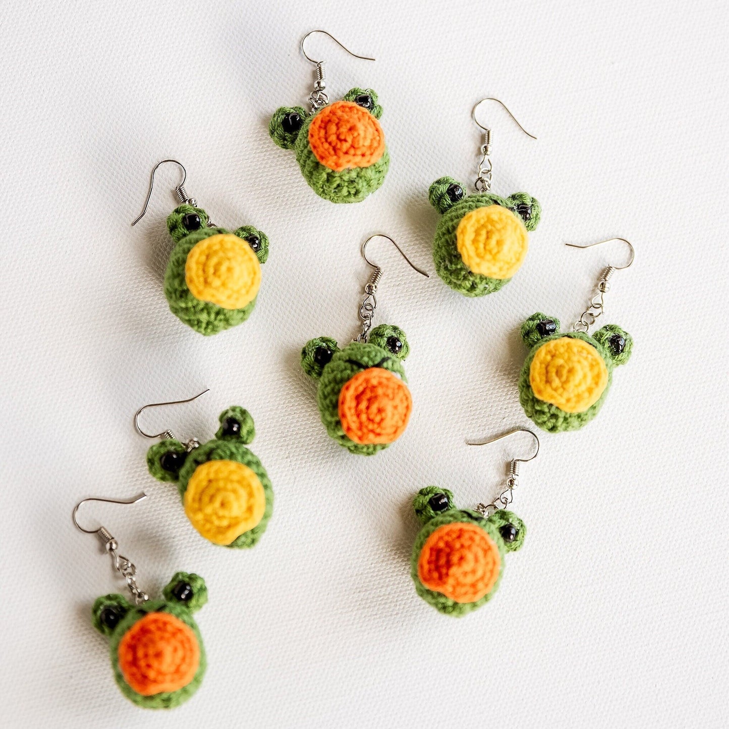 Frog Earrings Green Frog Earrings Crochet Earrings Crochet Frog Earrings Cute Frog Earrings Kawai Animal Jewelry Amigurumi Frog Earrings - Hemsin Atelier