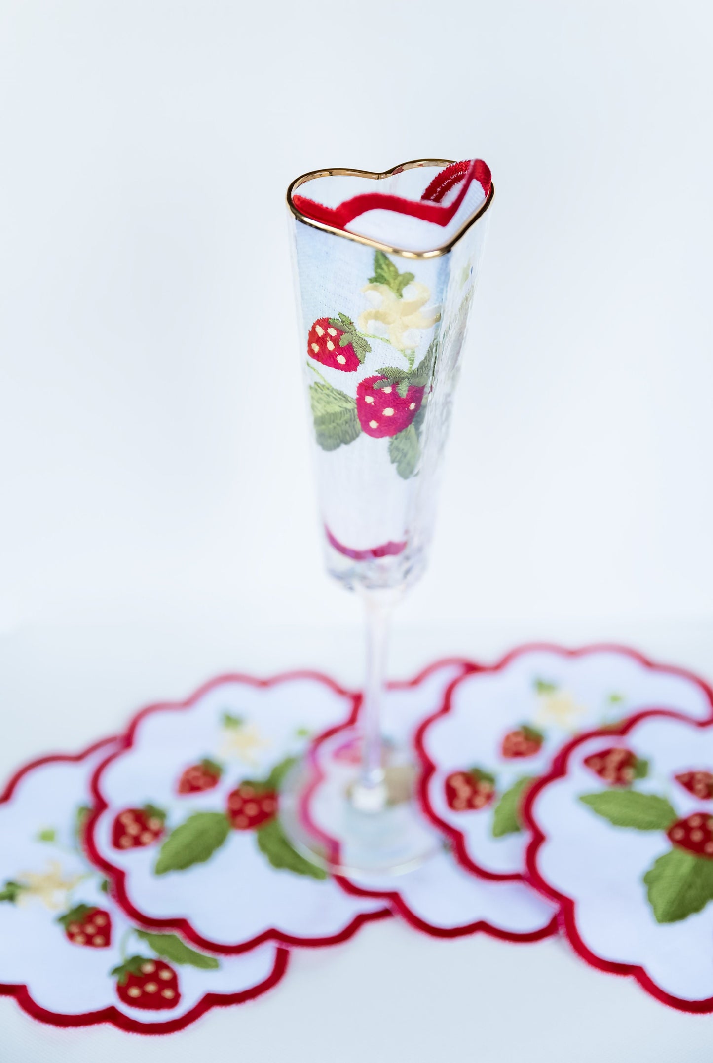 Strawberry Napkin Embroidered Cocktail Napkin Linen Cloth Napkin Wedding Dinner Party Napkin Table Top Decor Kawai Boho Cocktail Napkin