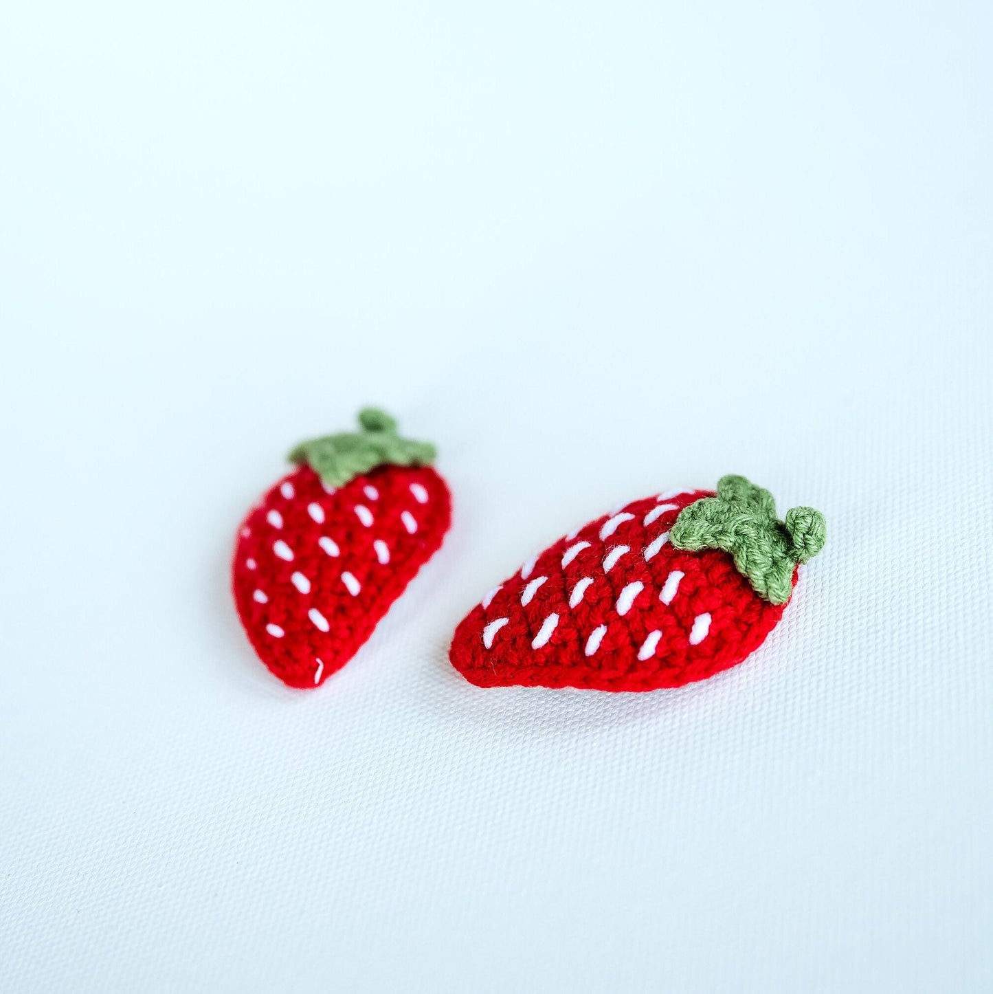 Kawai Strawberry Hair Clips - Hemsin Atelier