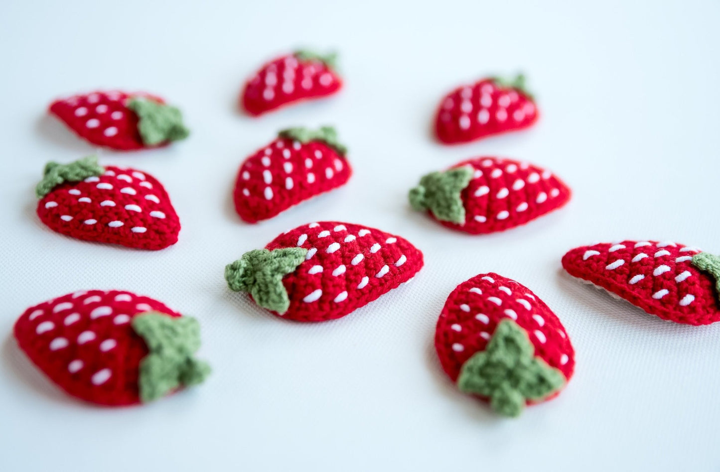 Kawai Strawberry Hair Clips - Hemsin Atelier