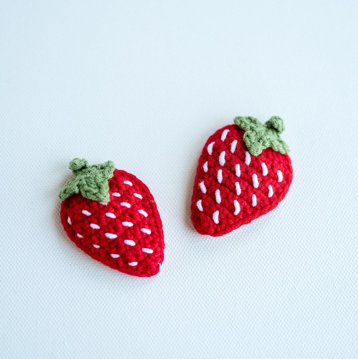 Kawai Strawberry Hair Clips - Hemsin Atelier