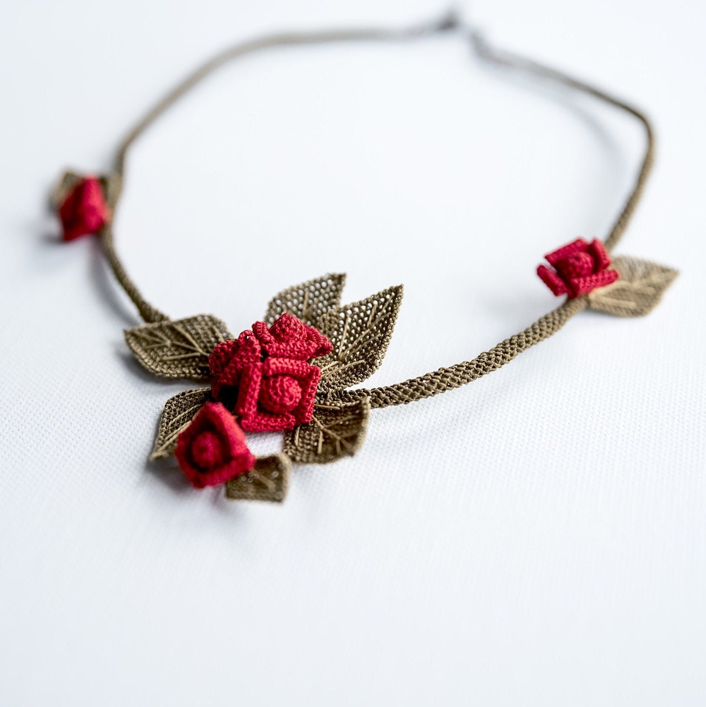 Rose Crochet Necklace - Hemsin Atelier