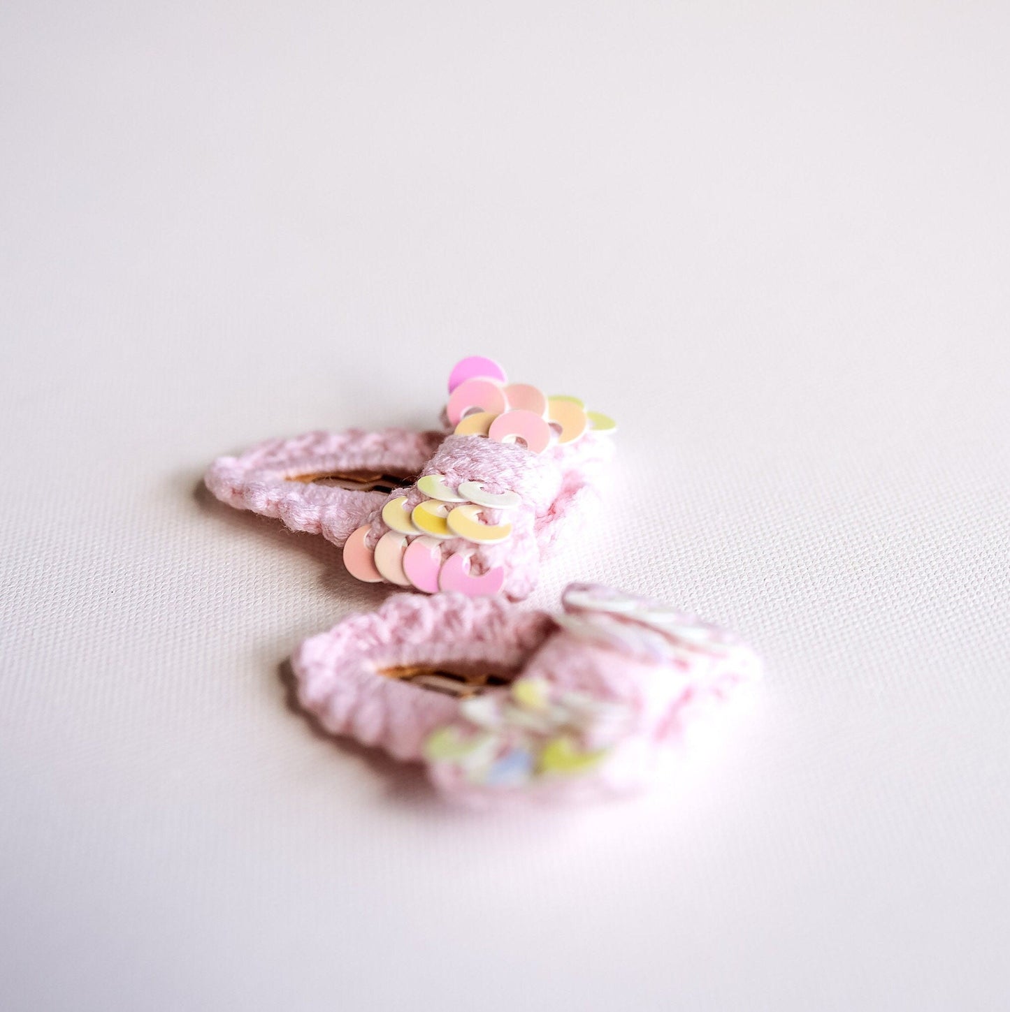 Sequin Bow Hair Clip - Hemsin Atelier