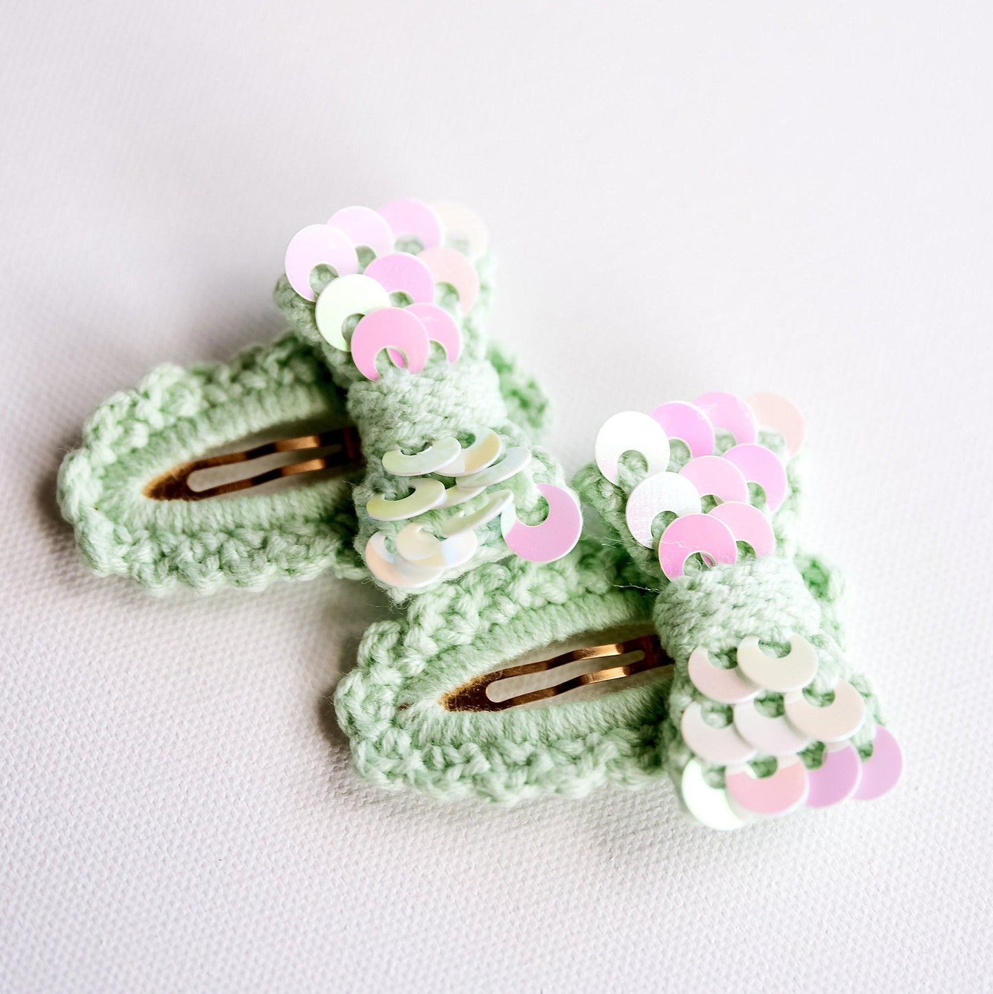 Sequin Bow Hair Clip - Hemsin Atelier