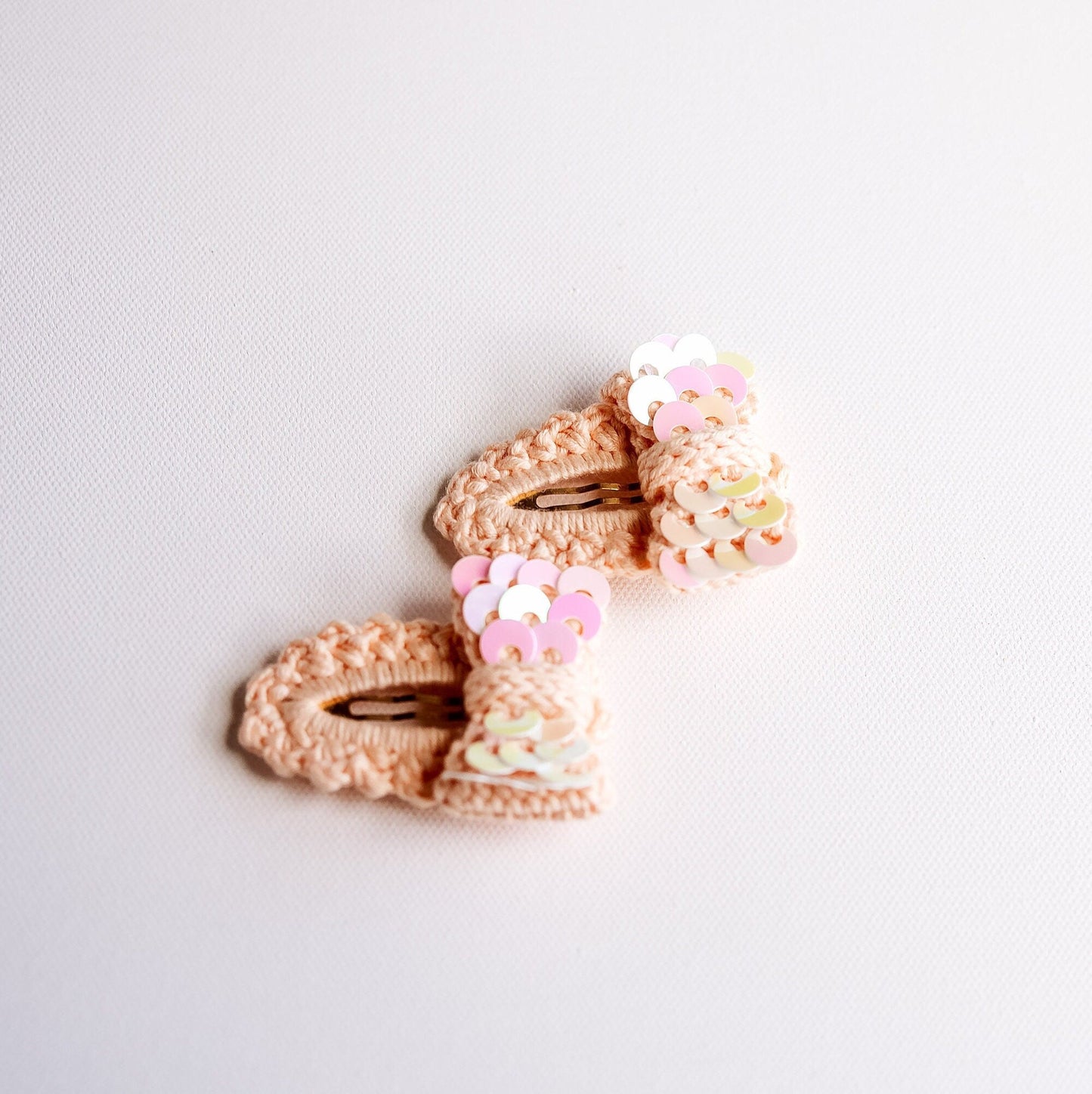 Sequin Bow Hair Clip - Hemsin Atelier