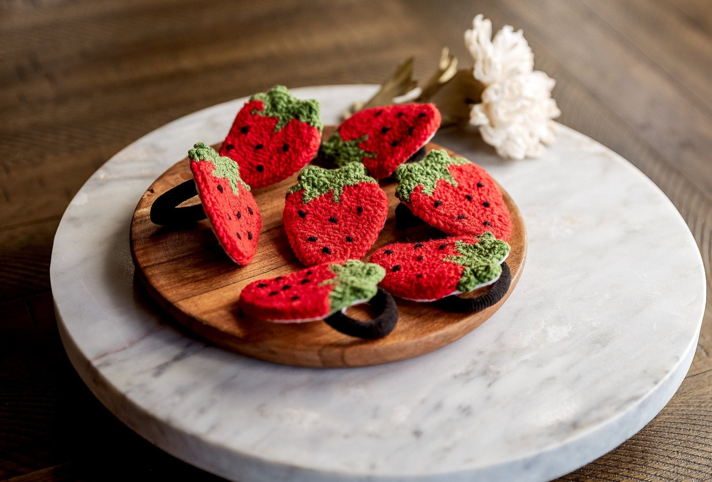 Strawberry Hair Ties Strawberry Scrunchies Kawai Strawberry Scrunchies Cute Berry Hair Ties Kawai Fruit Hair Ties Punch Needle Hair Ties - Hemsin Atelier