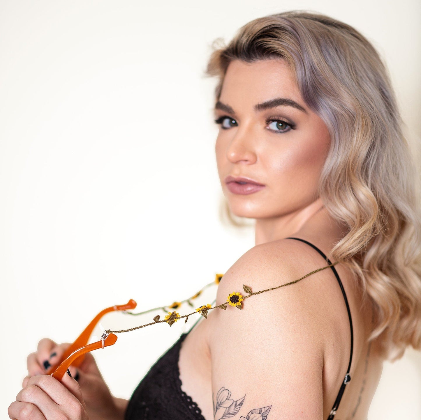 Sunflower Eyeglass Chain - Hemsin Atelier