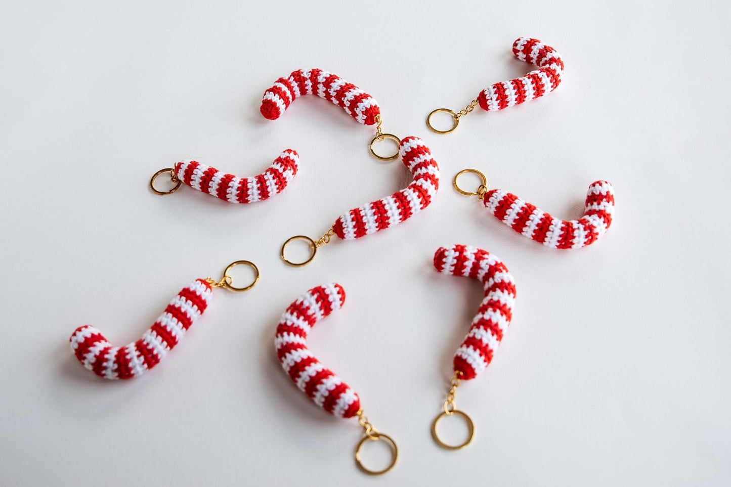 Christmas Keychain Candy Cane Keychain Kawai Candy Cane Zipper Pull Candy Cane Backpack Charm Candy Cane Crochet Keychain Stocking Stuffer - Hemsin Atelier