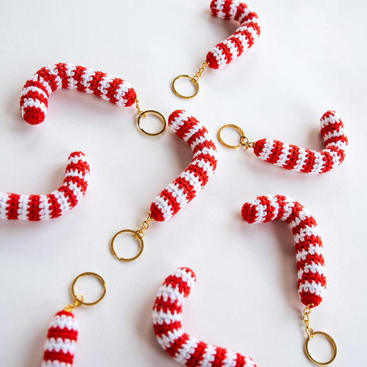 Christmas Keychain Candy Cane Keychain Kawai Candy Cane Zipper Pull Candy Cane Backpack Charm Candy Cane Crochet Keychain Stocking Stuffer - Hemsin Atelier