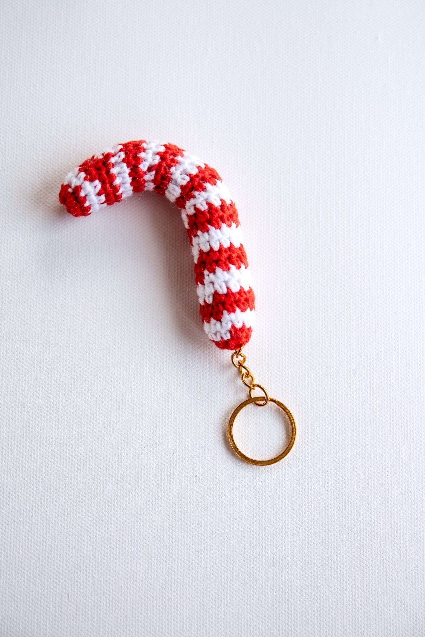 Christmas Keychain Candy Cane Keychain Kawai Candy Cane Zipper Pull Candy Cane Backpack Charm Candy Cane Crochet Keychain Stocking Stuffer - Hemsin Atelier