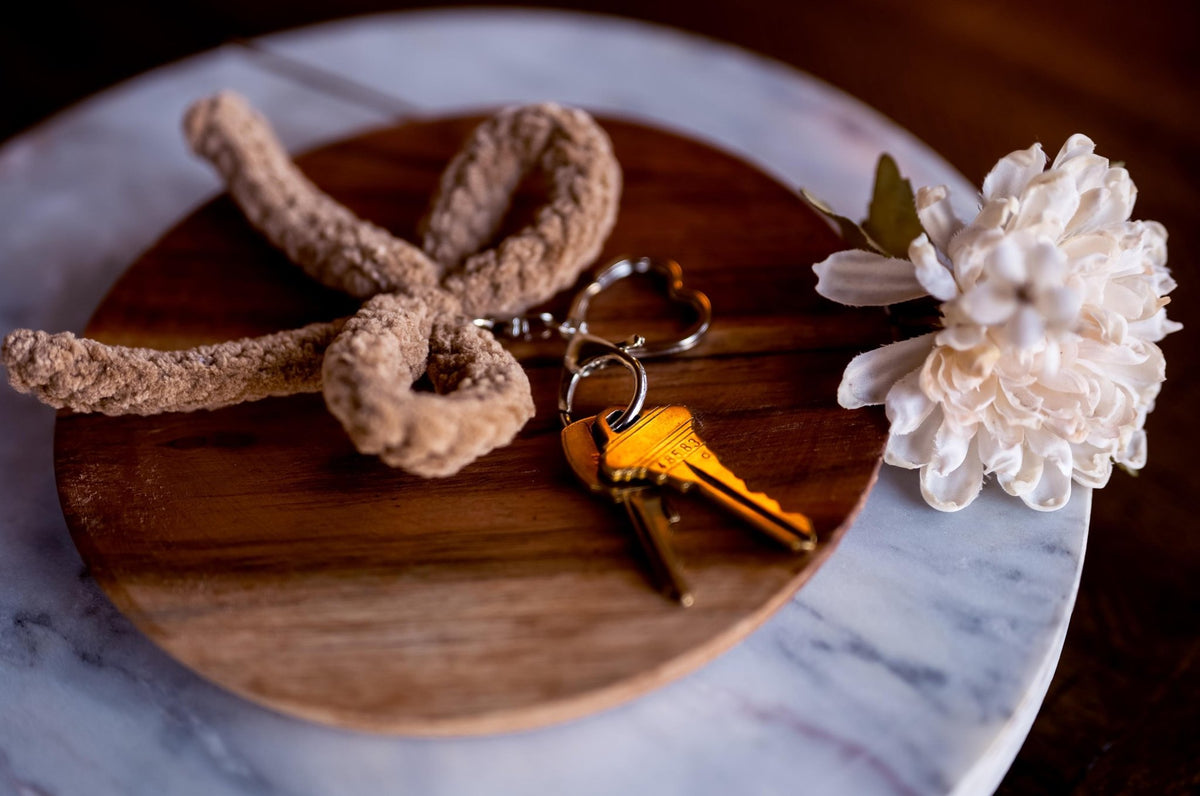 Chunky Bow Keychain - Hemsin Atelier