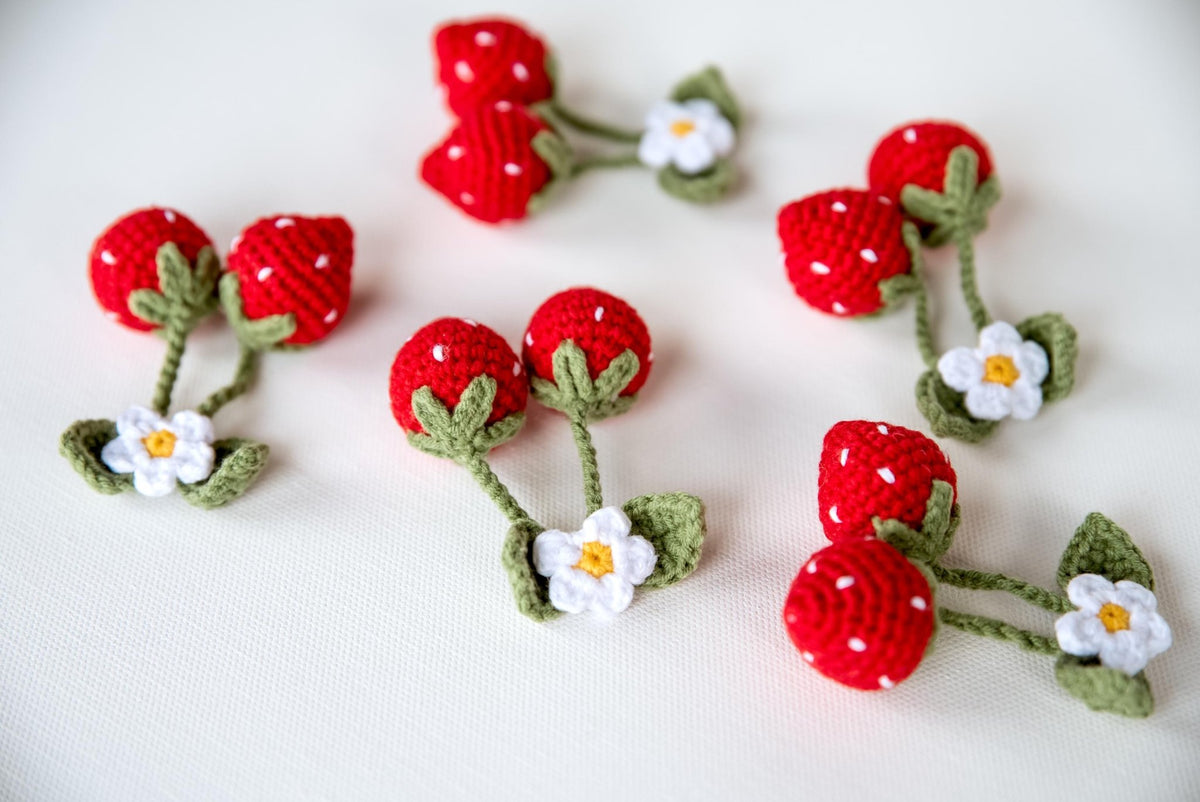 Crochet Strawberry Motifs - Hemsin Atelier