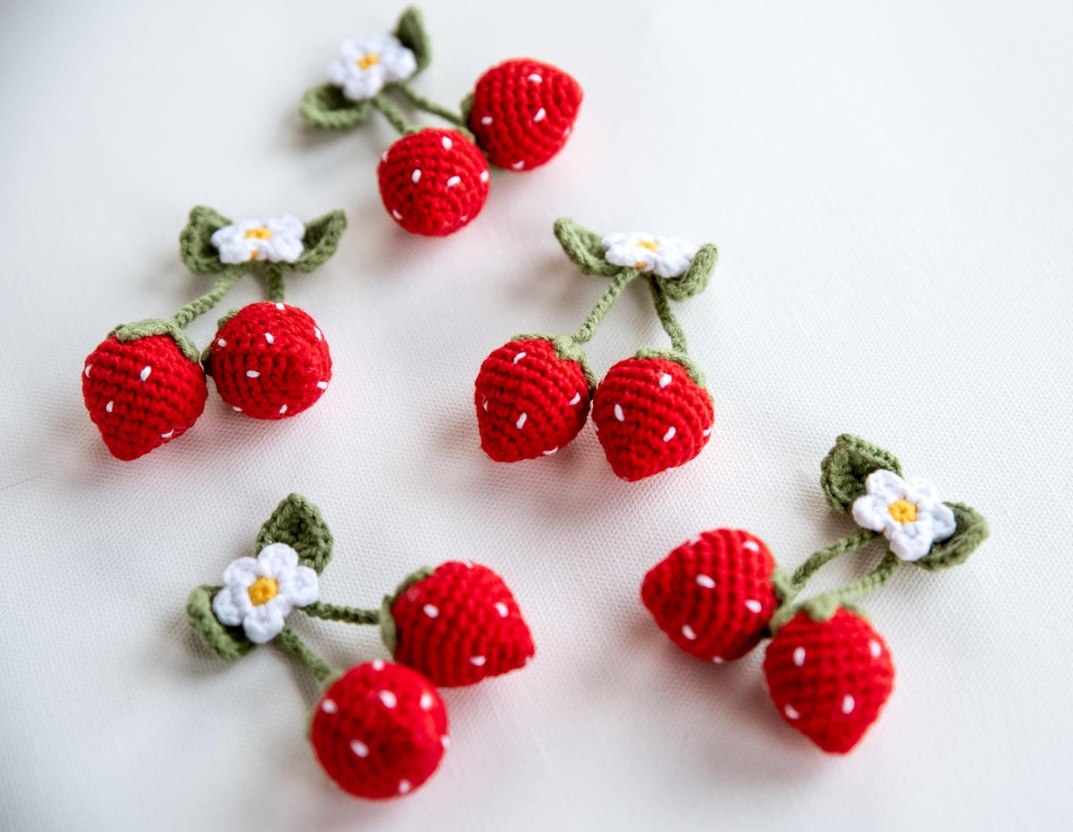 Crochet Strawberry Motifs - Hemsin Atelier