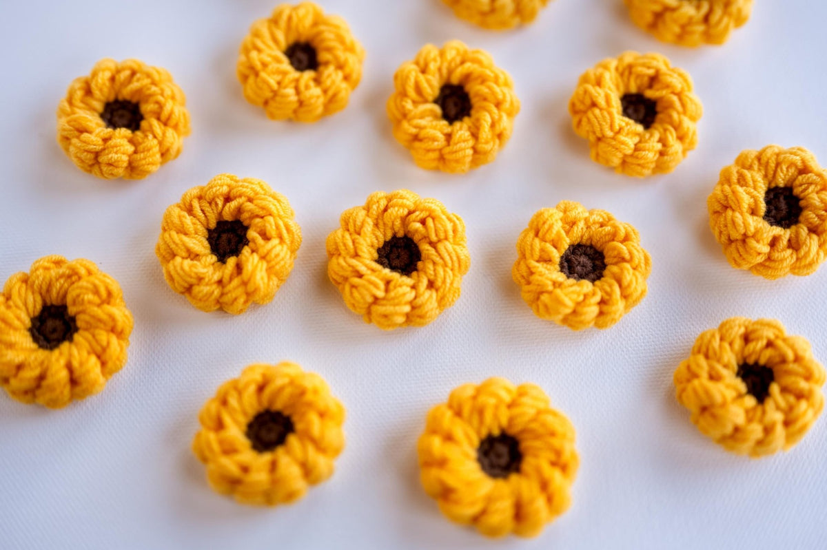 Crochet Sunflower Appliques - Hemsin Atelier