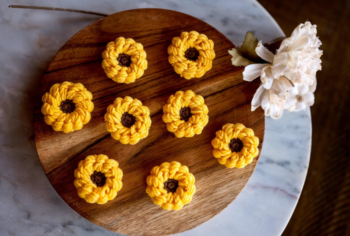 Crochet Sunflower Appliques - Hemsin Atelier