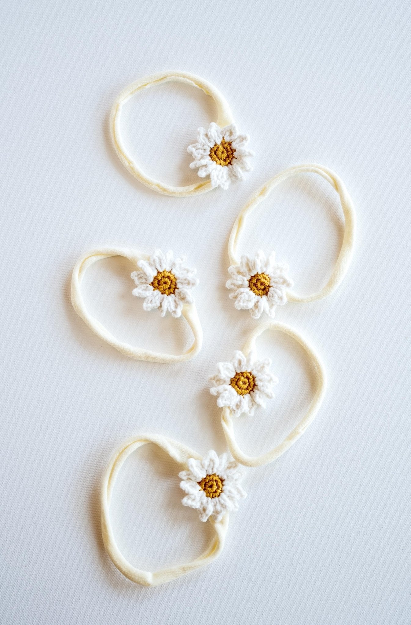 Flower Baby Headband Daisy Baby Headband Flower Headband Floral Hairband Cute Daisy Headband Kawai Crochet Baby Shower Gift Stocking Stuffer - Hemsin Atelier