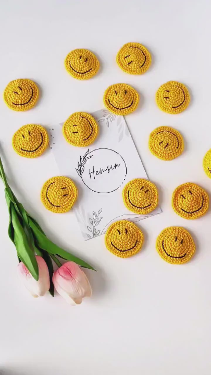 Smiley Hair Clip Smile Hair Clip Smiling Face Hair Clip Conversation Starter Hair Snap Happy Face Hair Accessories Crochet Indie Hair Clip