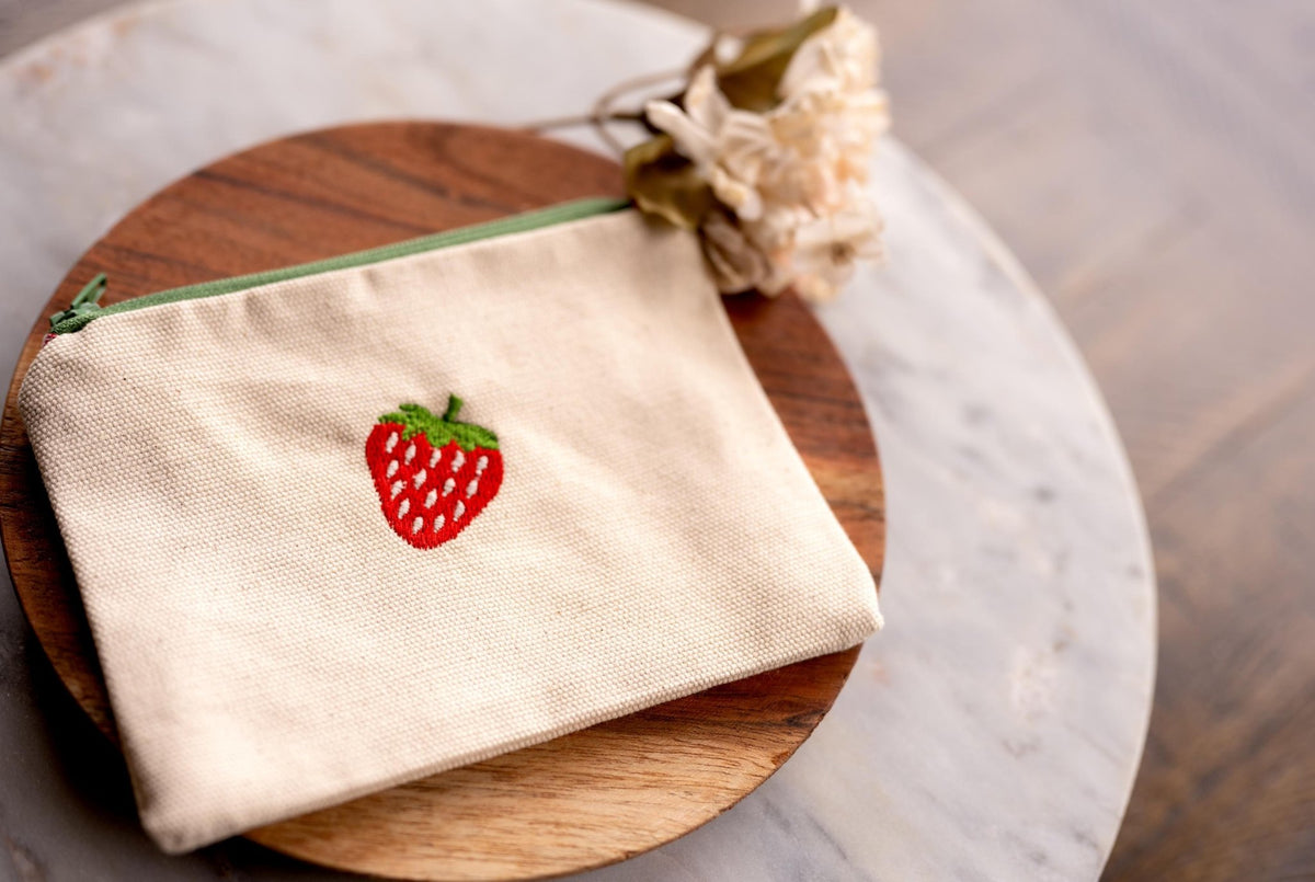 Strawberry Coin Purse - Hemsin Atelier
