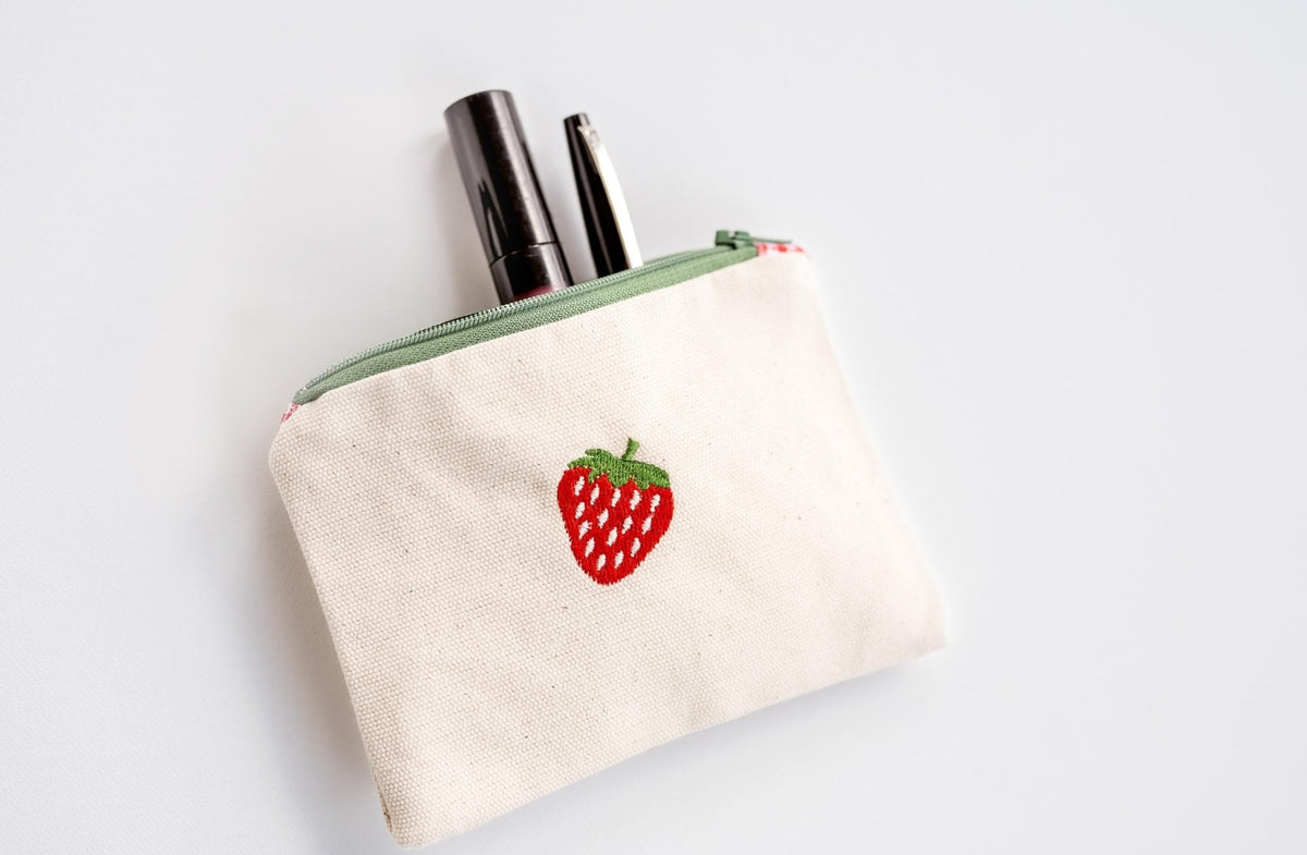 Strawberry Coin Purse - Hemsin Atelier