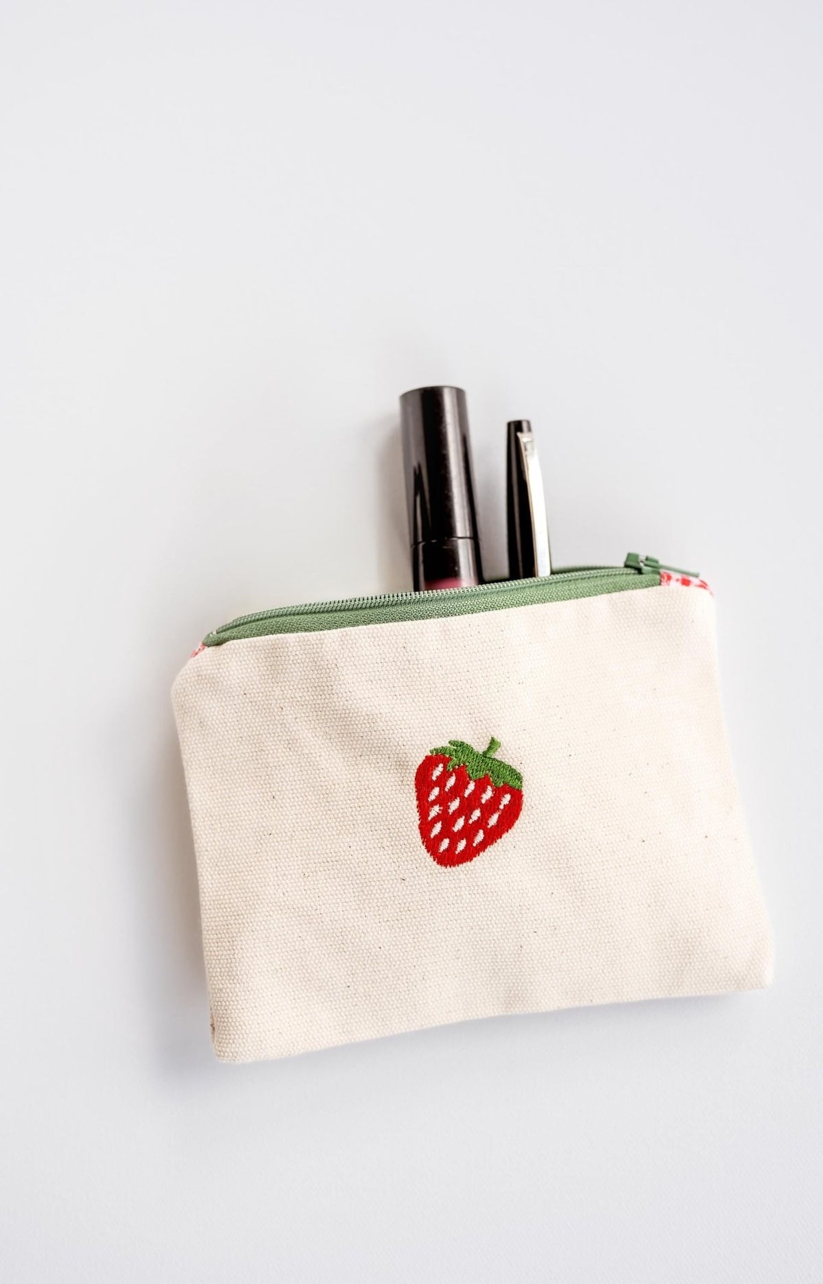 Strawberry Coin Purse - Hemsin Atelier