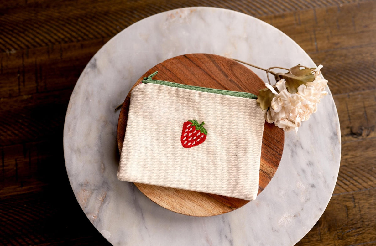 Strawberry Coin Purse - Hemsin Atelier