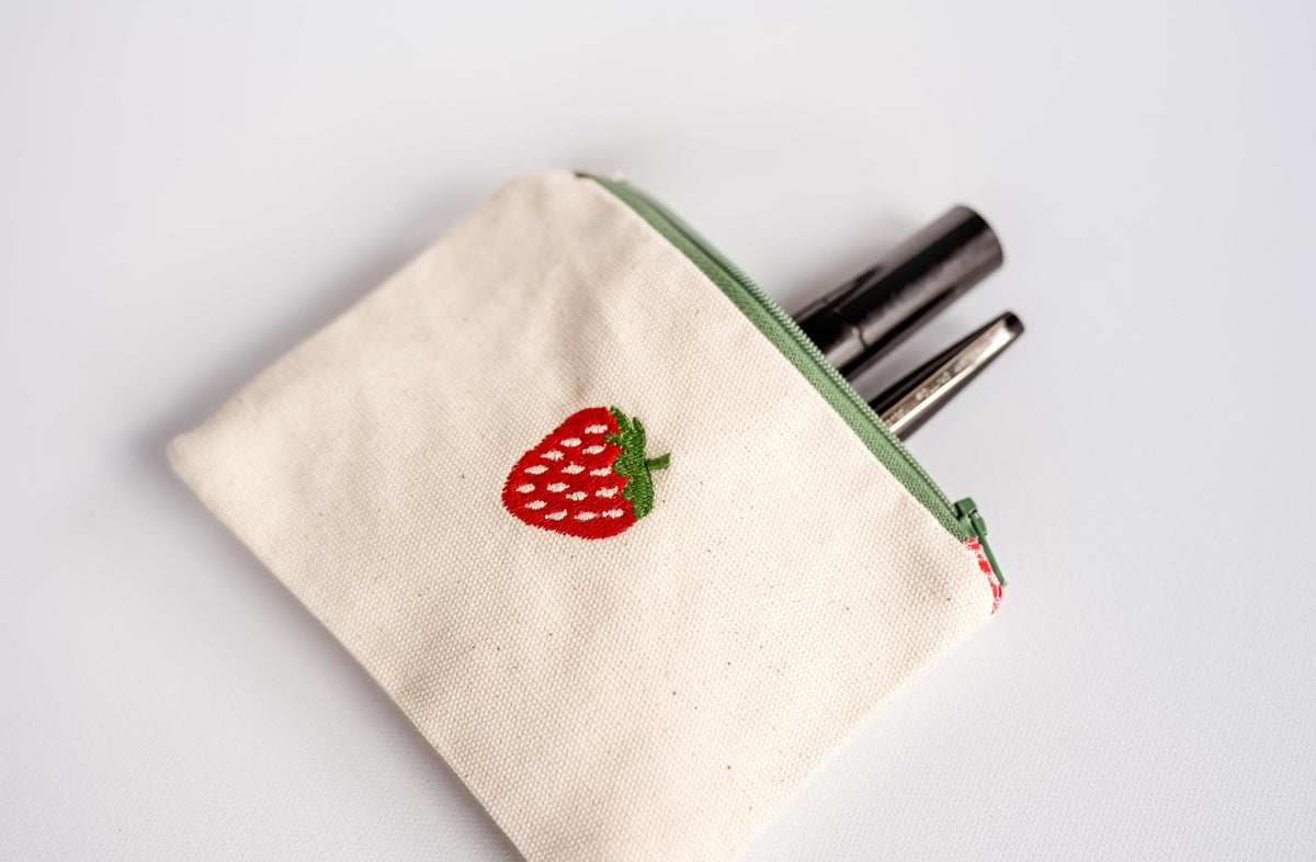 Strawberry Coin Purse - Hemsin Atelier