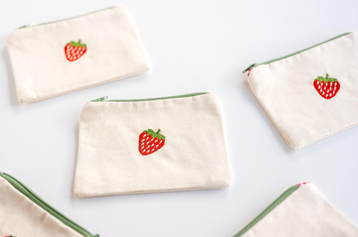 Strawberry Coin Purse - Hemsin Atelier