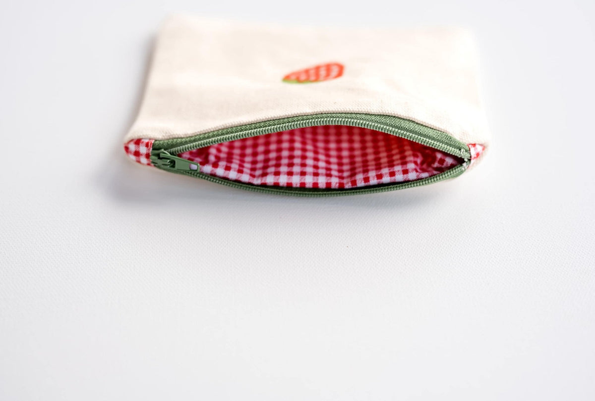Strawberry Coin Purse - Hemsin Atelier