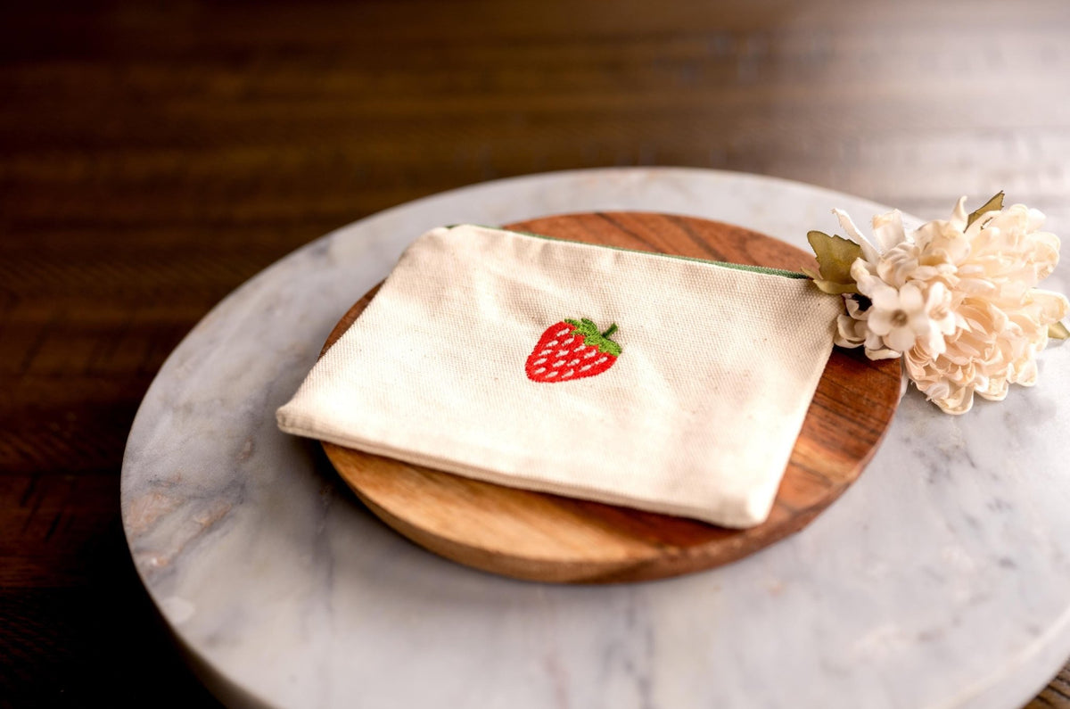 Strawberry Coin Purse - Hemsin Atelier