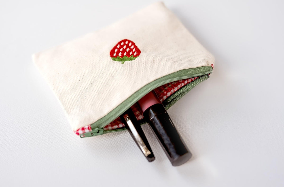 Strawberry Coin Purse - Hemsin Atelier