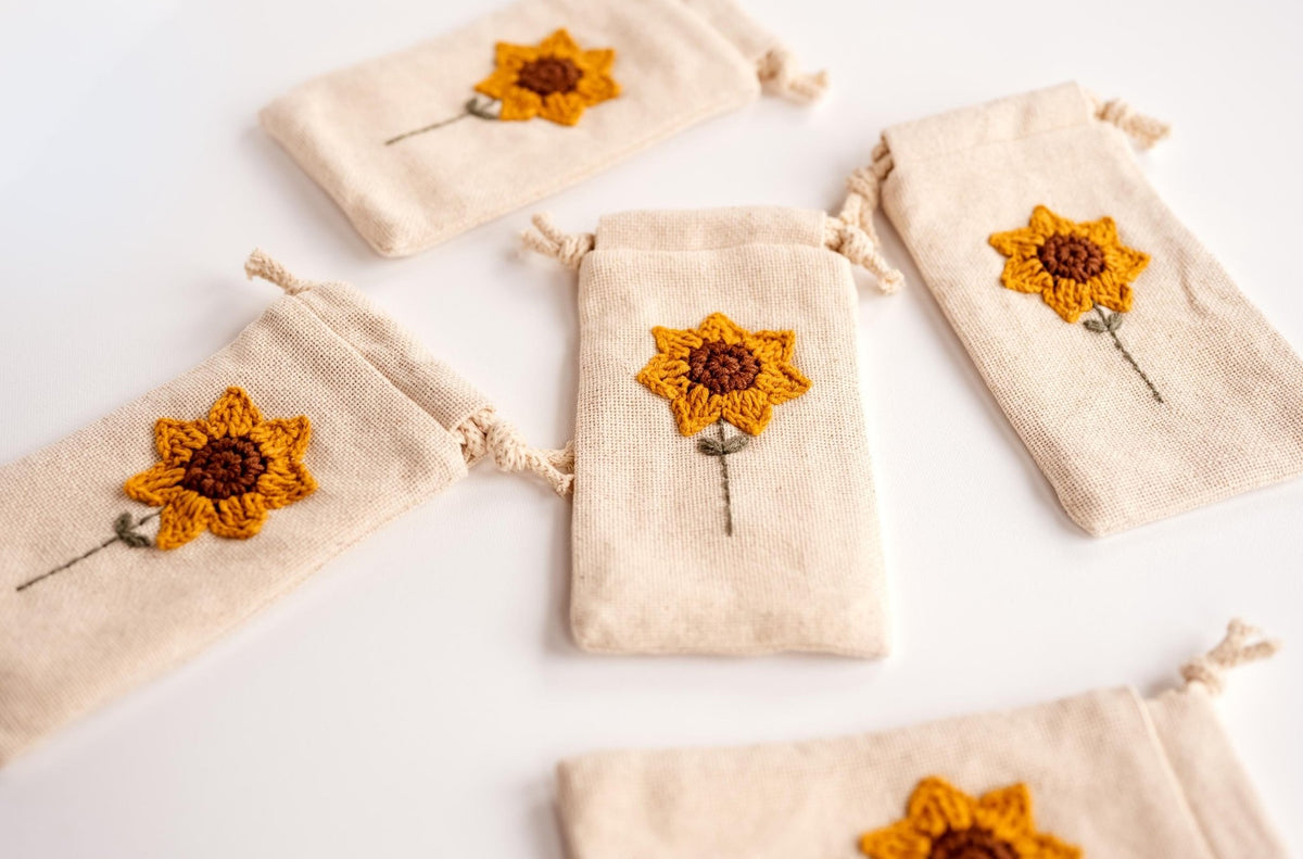 Sunflower Eyeglass Case - Hemsin Atelier