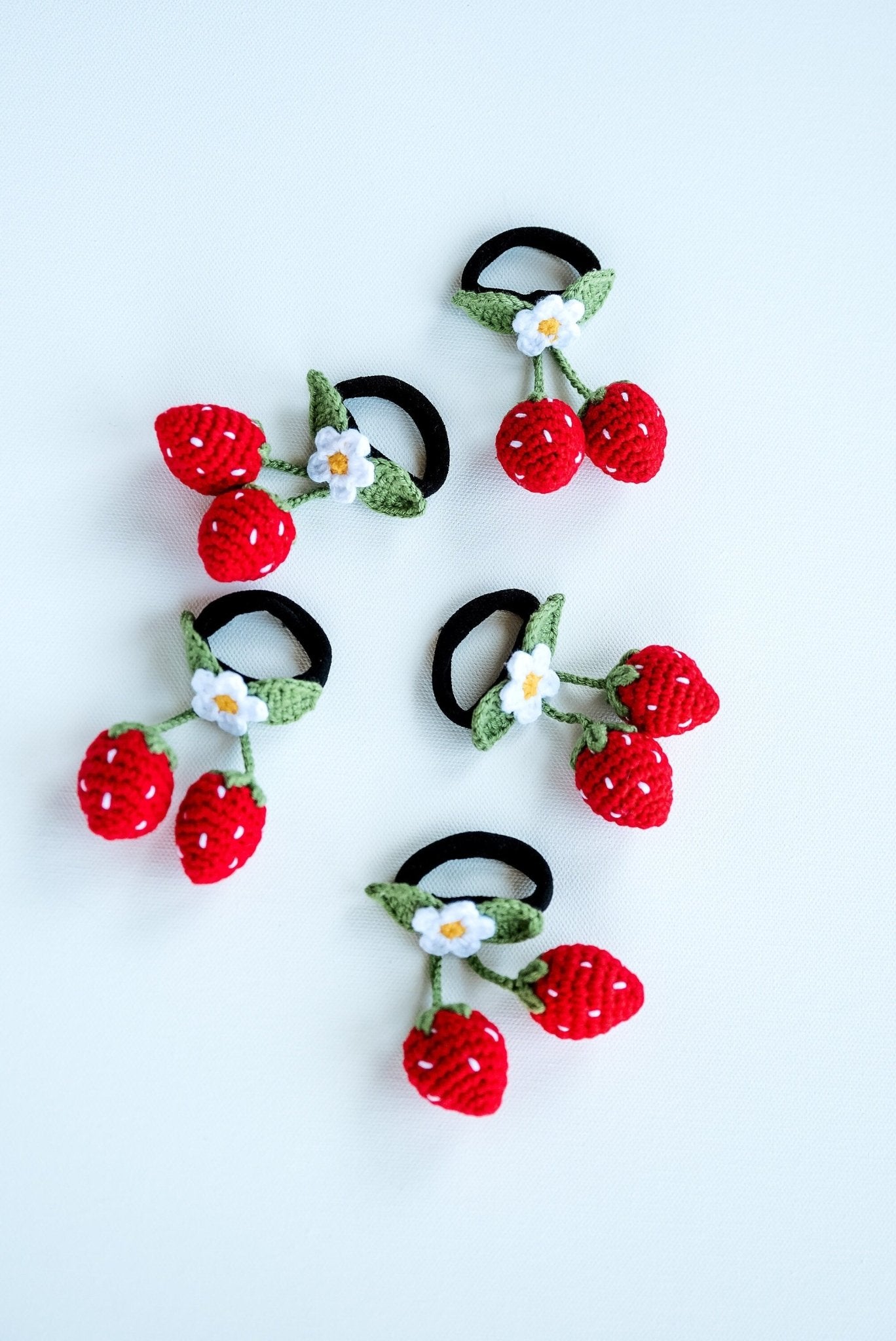 3D Strawberry Scrunchies - Hemsin Atelier