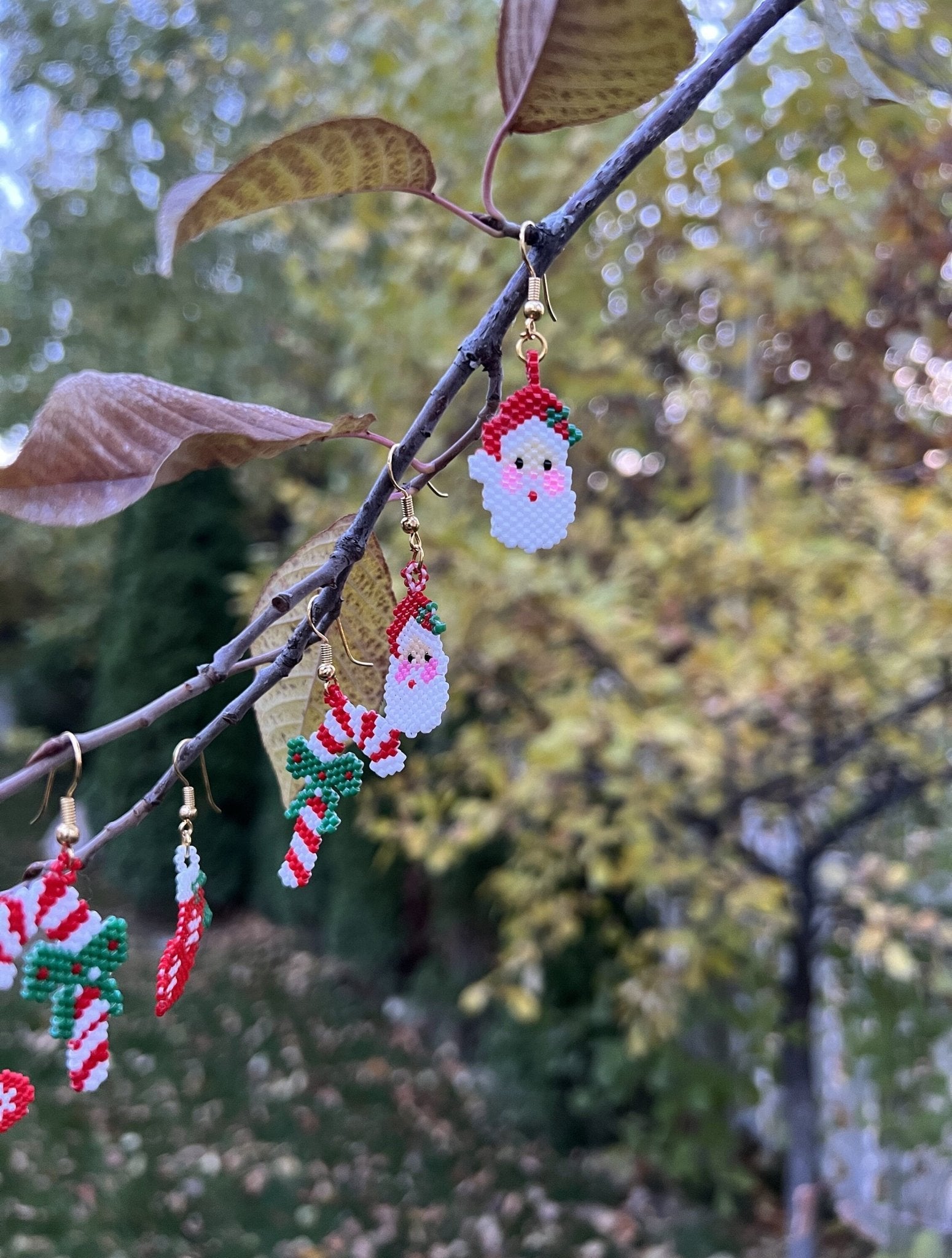 Christmas Themed Beaded Earrings - Hemsin Atelier