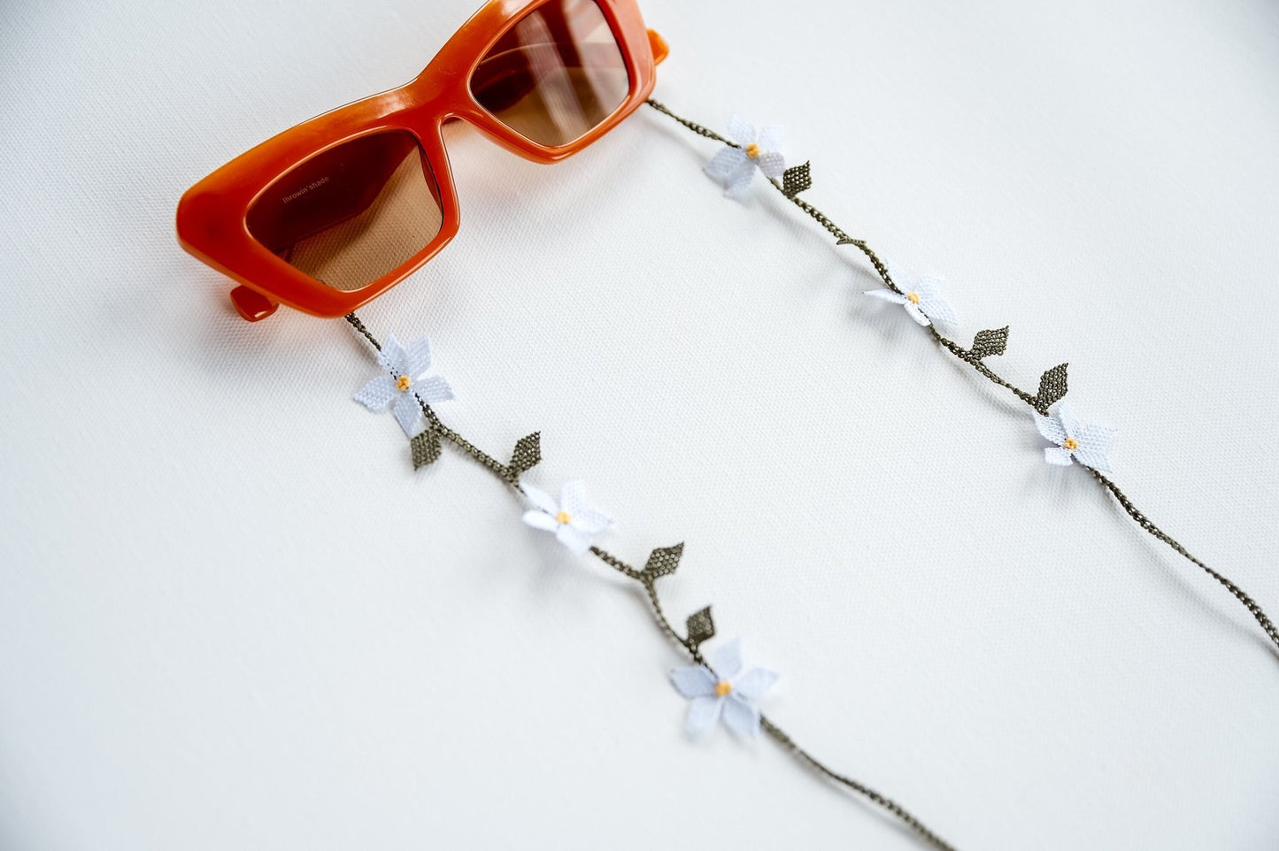 Daisy Eyeglass Chain - Hemsin Atelier