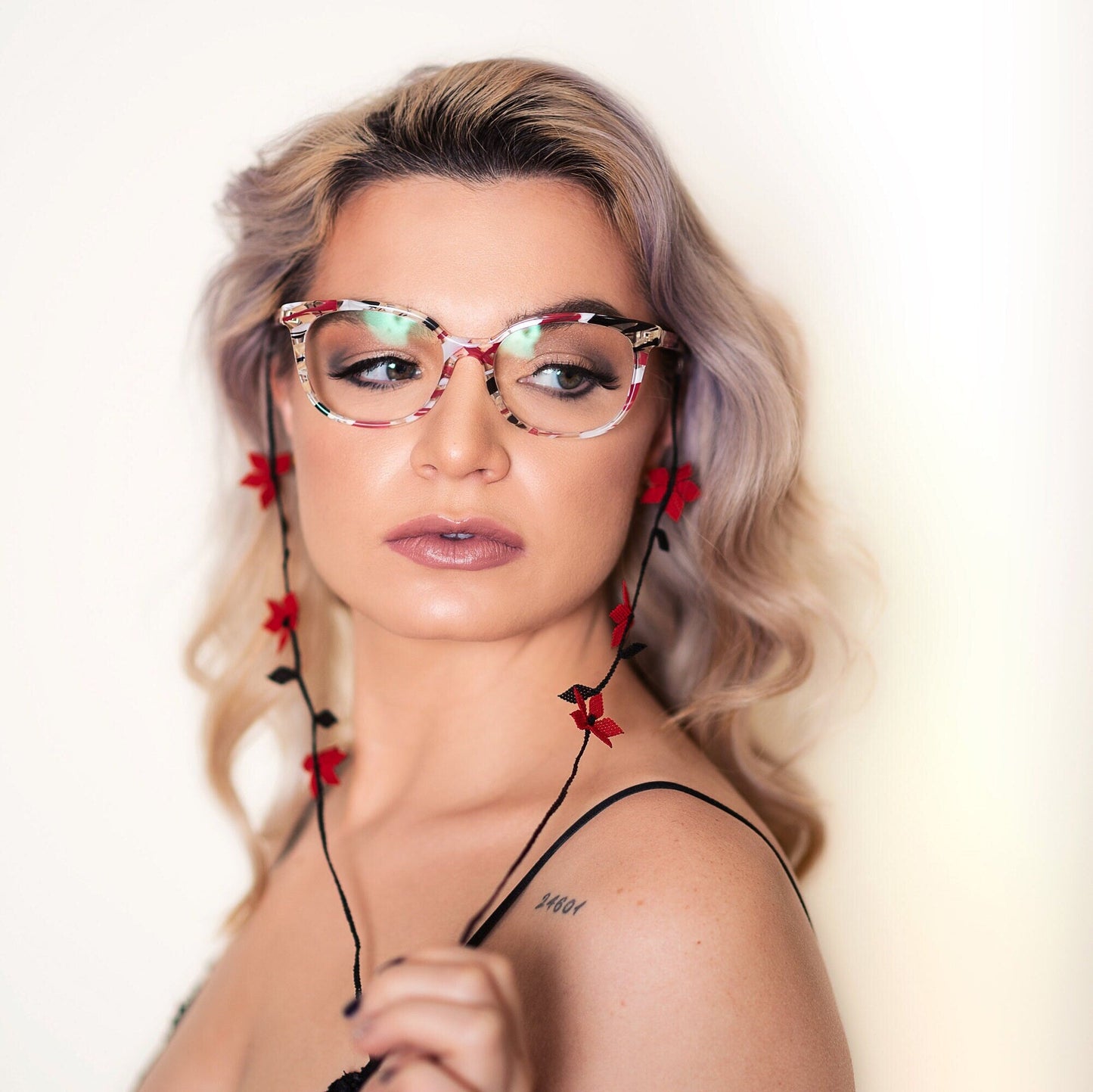 Floral Eyeglass Chain - Hemsin Atelier