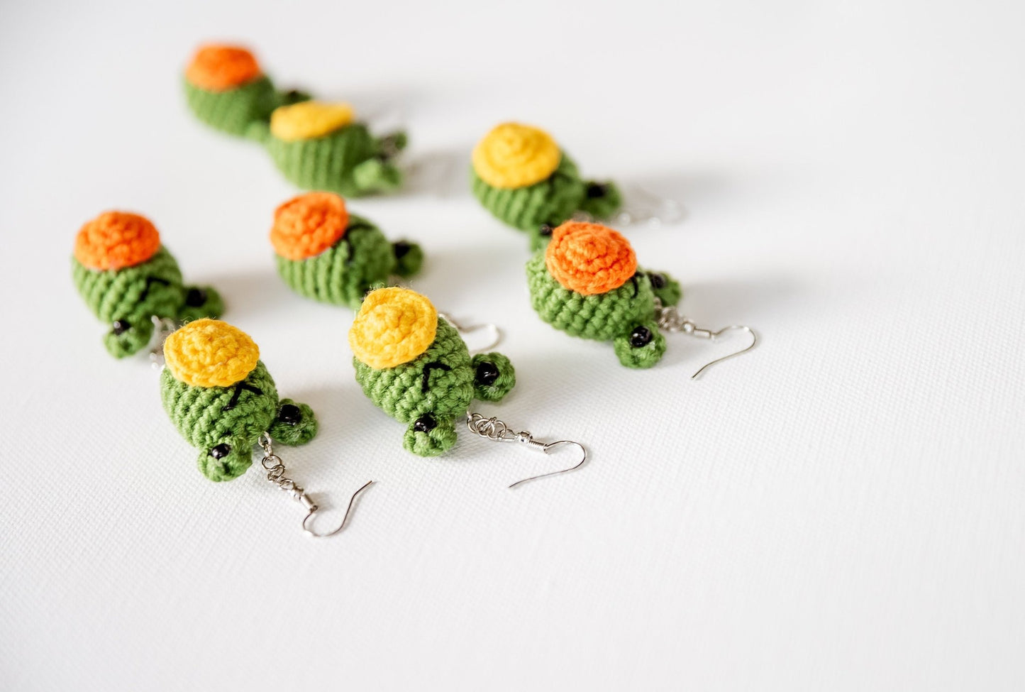 Frog Earrings Green Frog Earrings Crochet Earrings Crochet Frog Earrings Cute Frog Earrings Kawai Animal Jewelry Amigurumi Frog Earrings - Hemsin Atelier