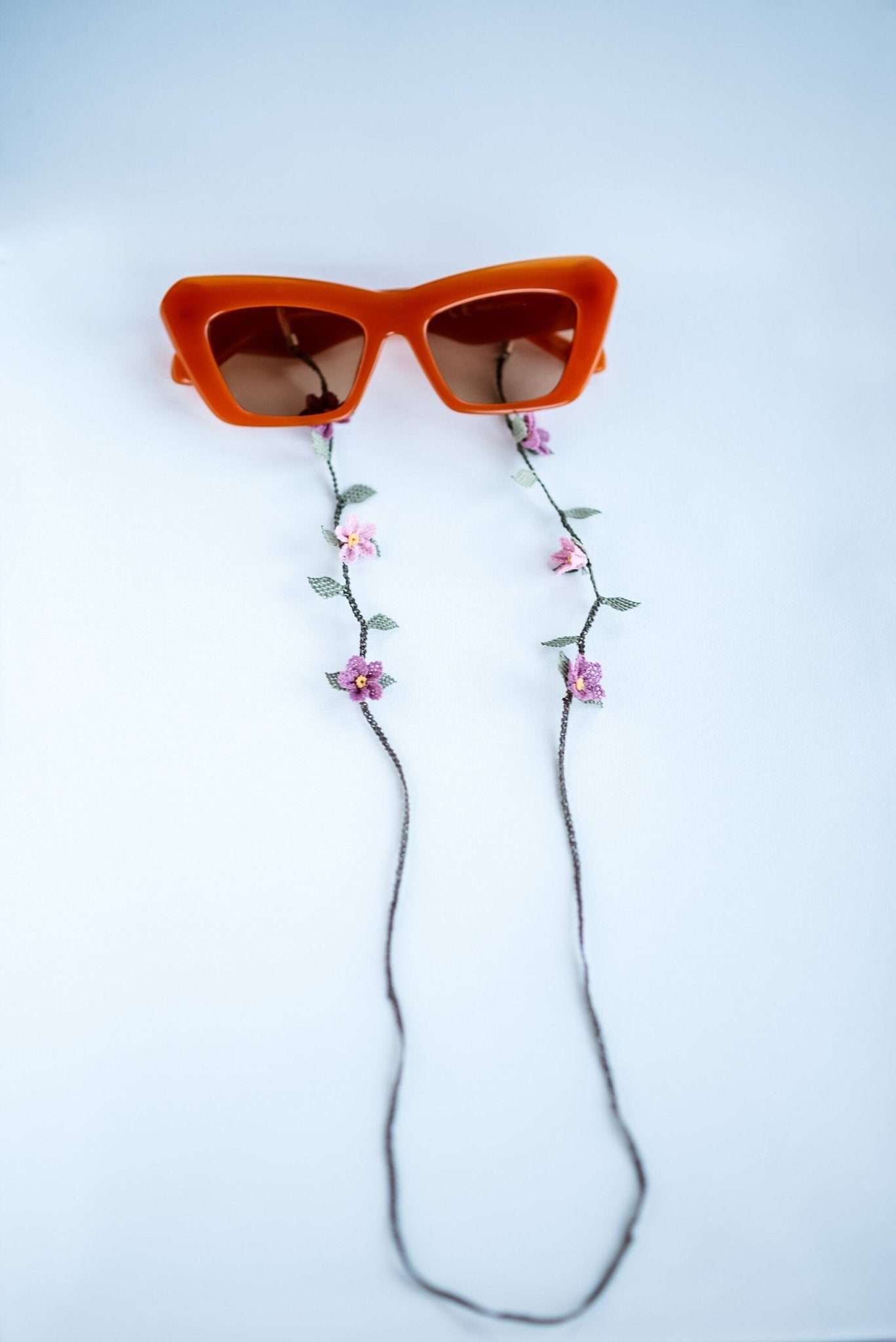 Pink Floral Eyeglass Chain - Hemsin Atelier