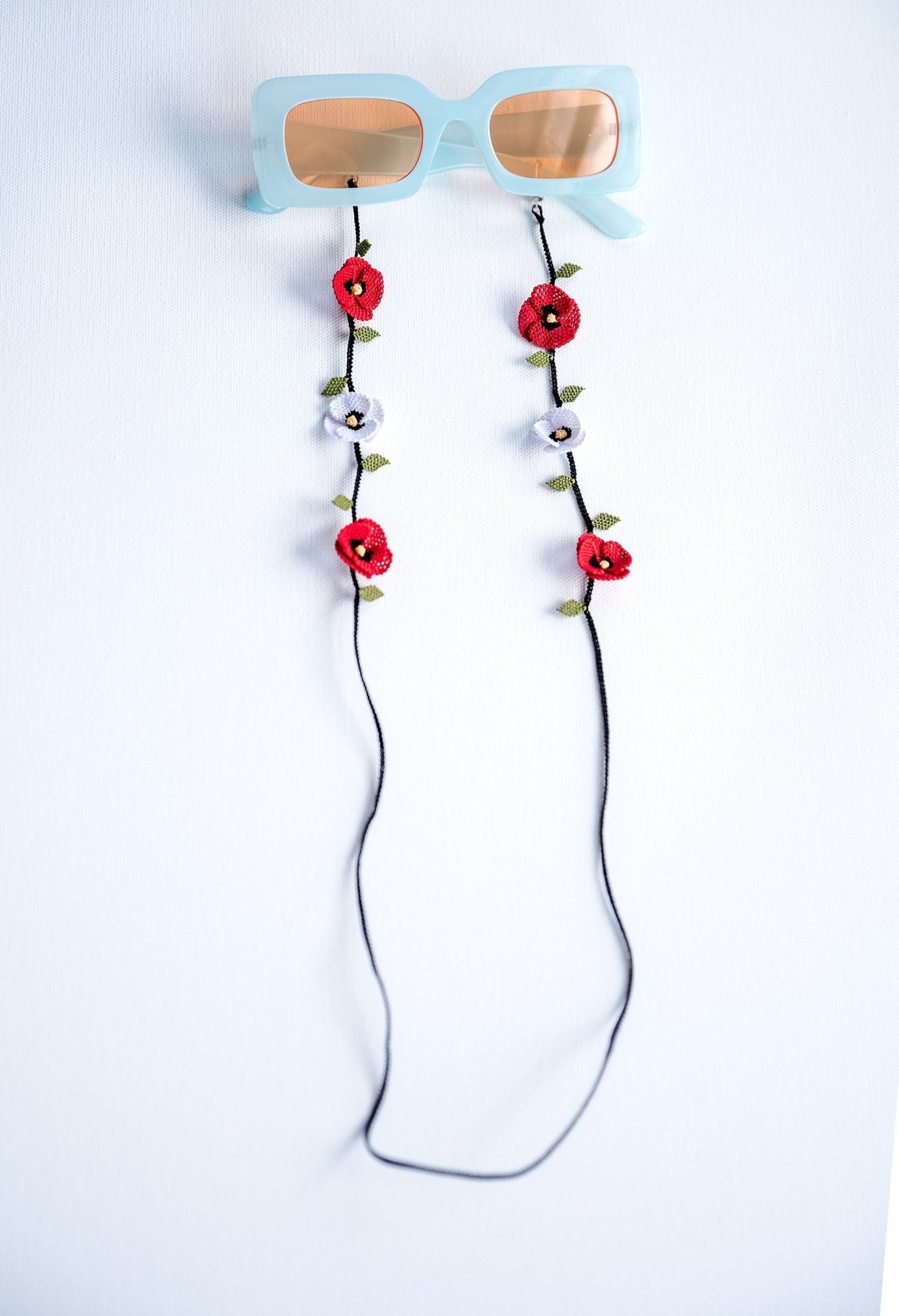 Poppy Eyeglass Chain - Hemsin Atelier