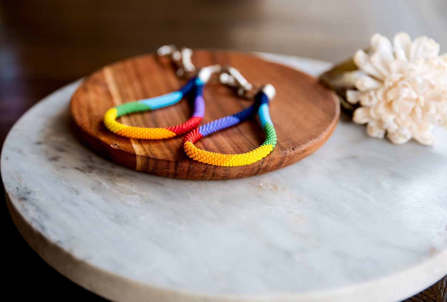 Rainbow Keychain LGBTQ Keychain Pride Keychain Rainbow Zipper Pull Rainbow Backpack Charm Beaded Rainbow Keyring Colorful Rainbow Keychain - Hemsin Atelier